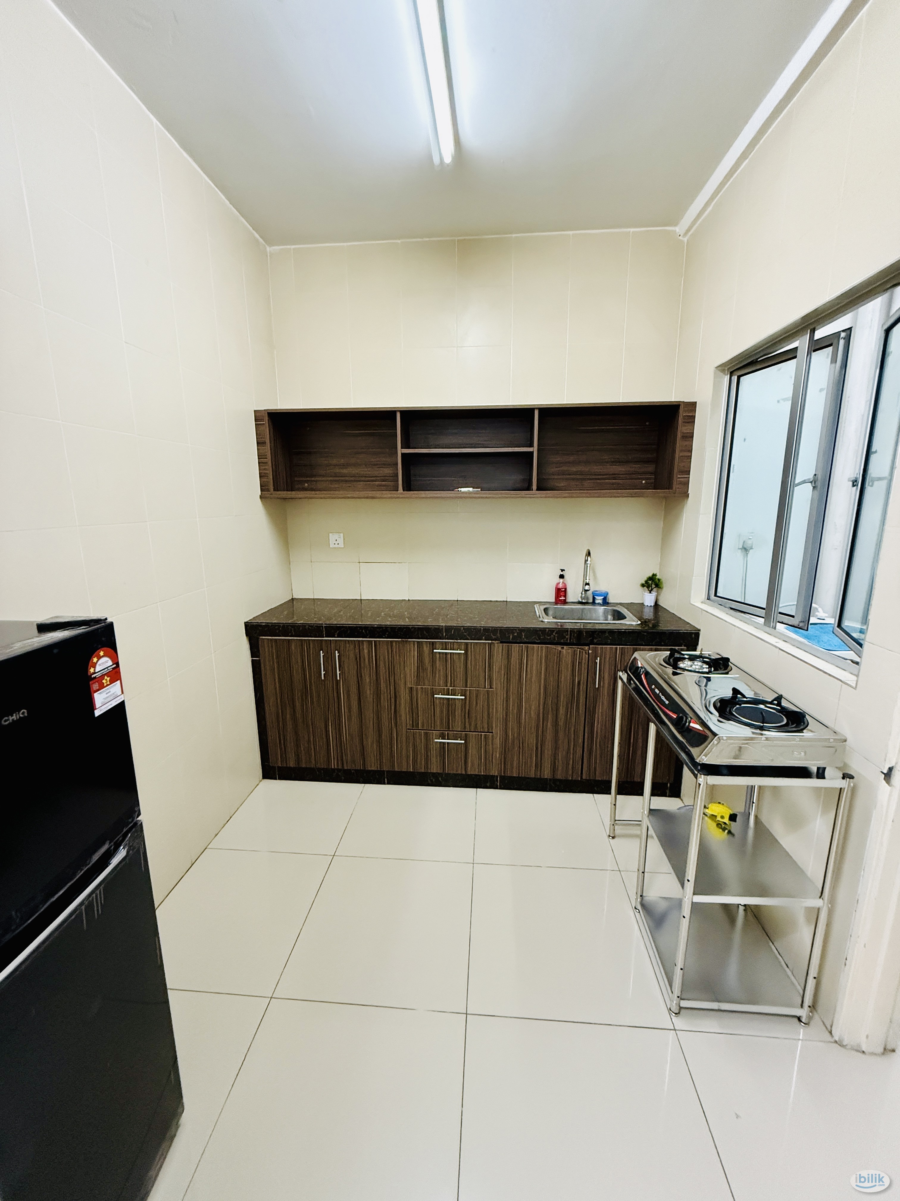 Female | Cyberjaya | Private Room | WIFI | Swimming Pool - Image 3