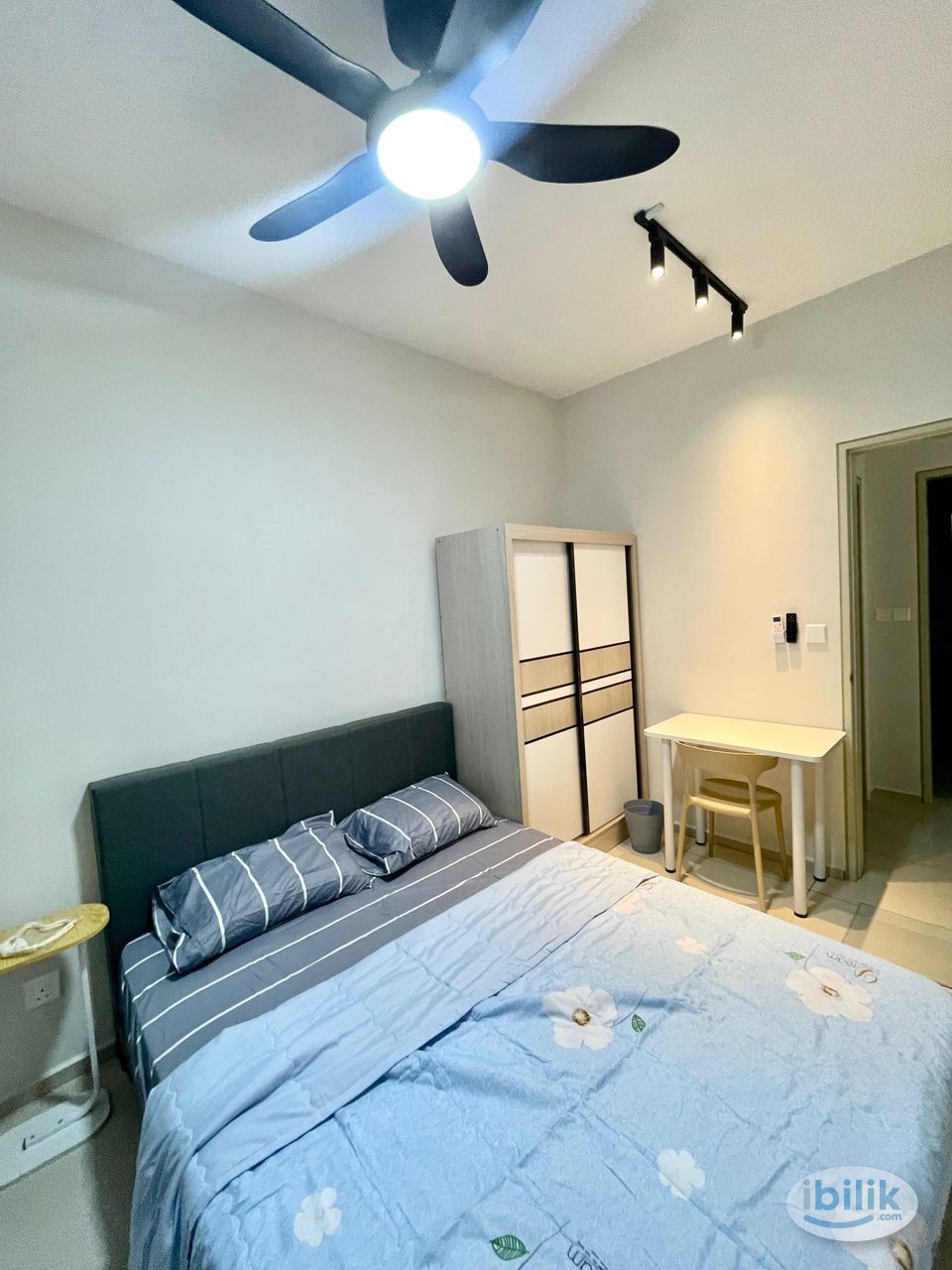 Seiring Residensi Rooms for Rent – Fully Furnished @ Female Unit - Image 5