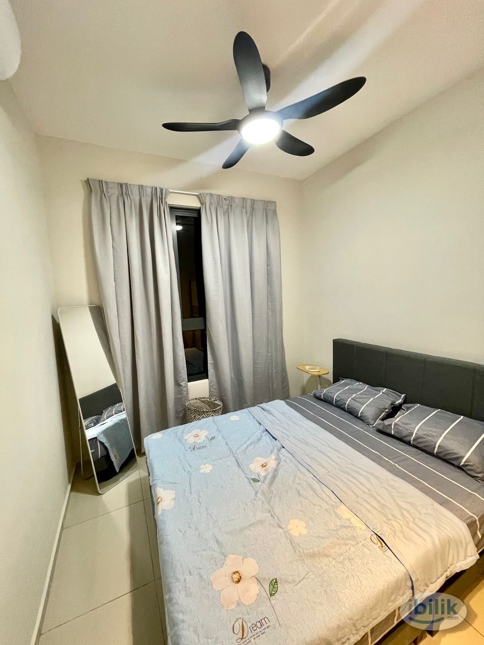 Seiring Residensi Medium Queen for Rent – Newlly Fully Furnished @ Female Unit - Image 3