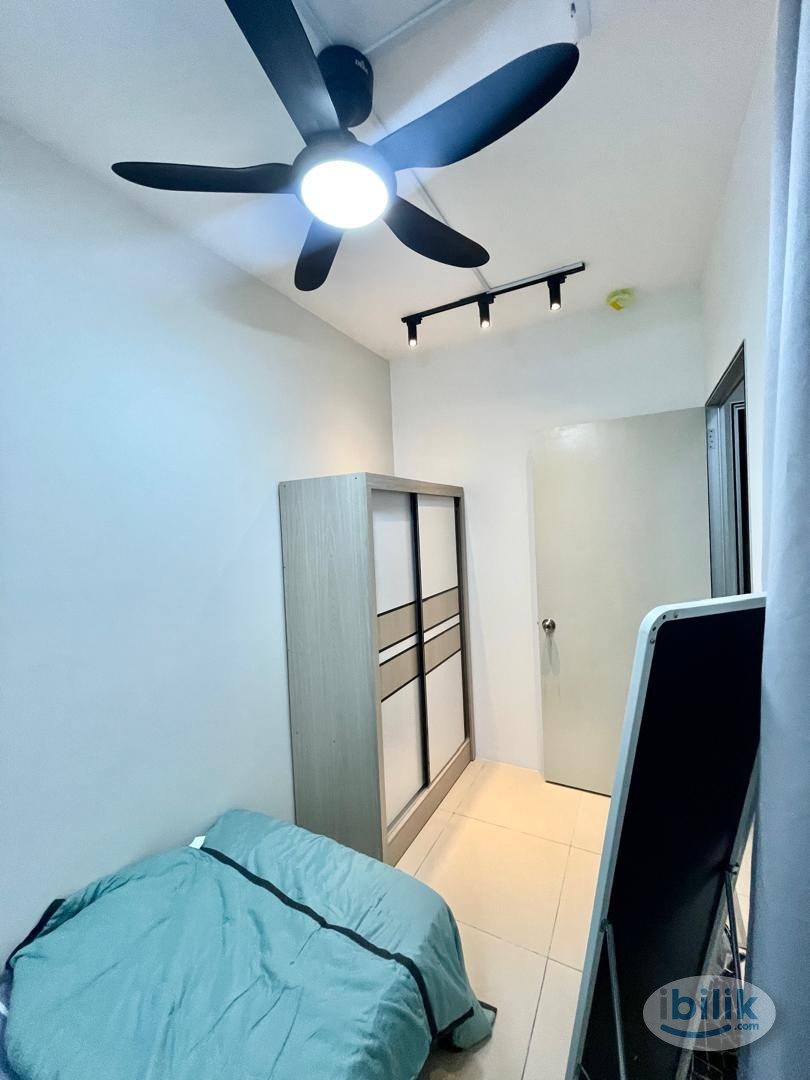 Seiring Residensi Rooms for Rent – Newly Fully Furnished @ Female Unit - Image 3