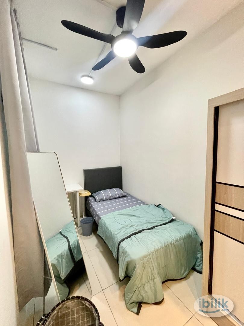 Seiring Residensi Rooms for Rent – Newly Fully Furnished @ Female Unit - Image 4