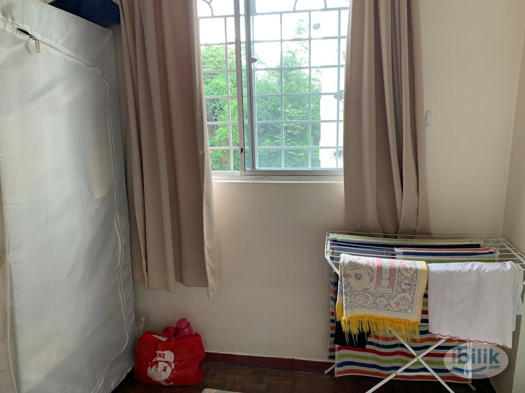 Middle Room at Vista Angkasa, Pantai - Image 3