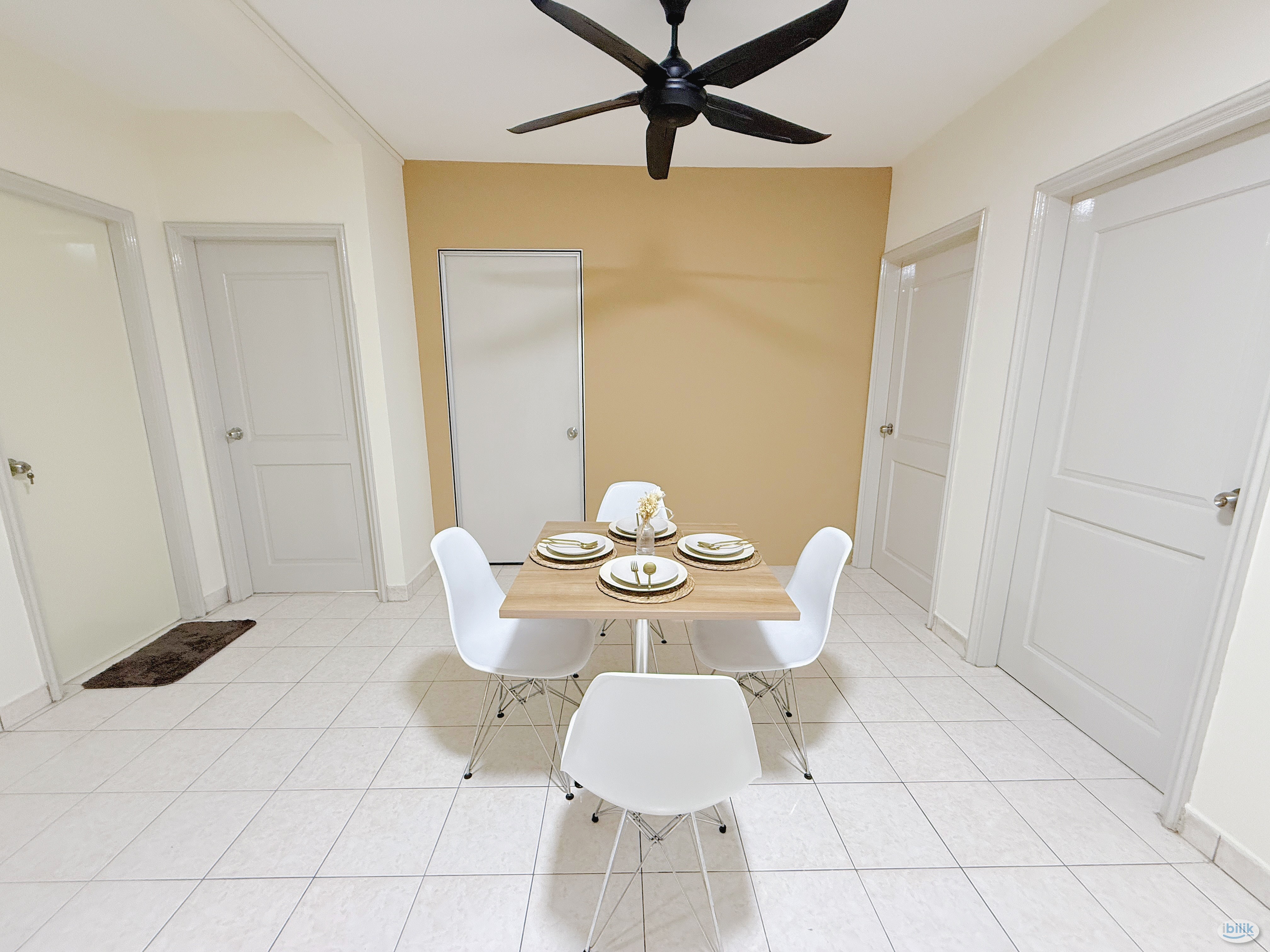 🥳Renting out Mix gender Middle room at Palm Spring Condo - Image 2