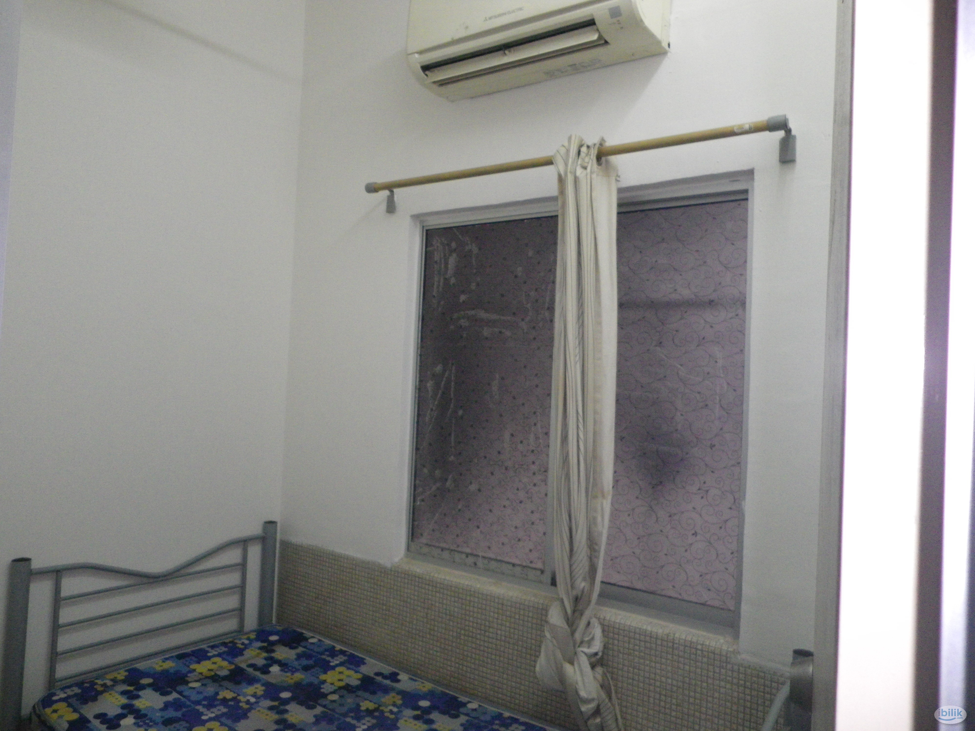 Kuala Lumpur Bukit Bintang-Walk off Jalan Alor Small Room For Rent - Image 2