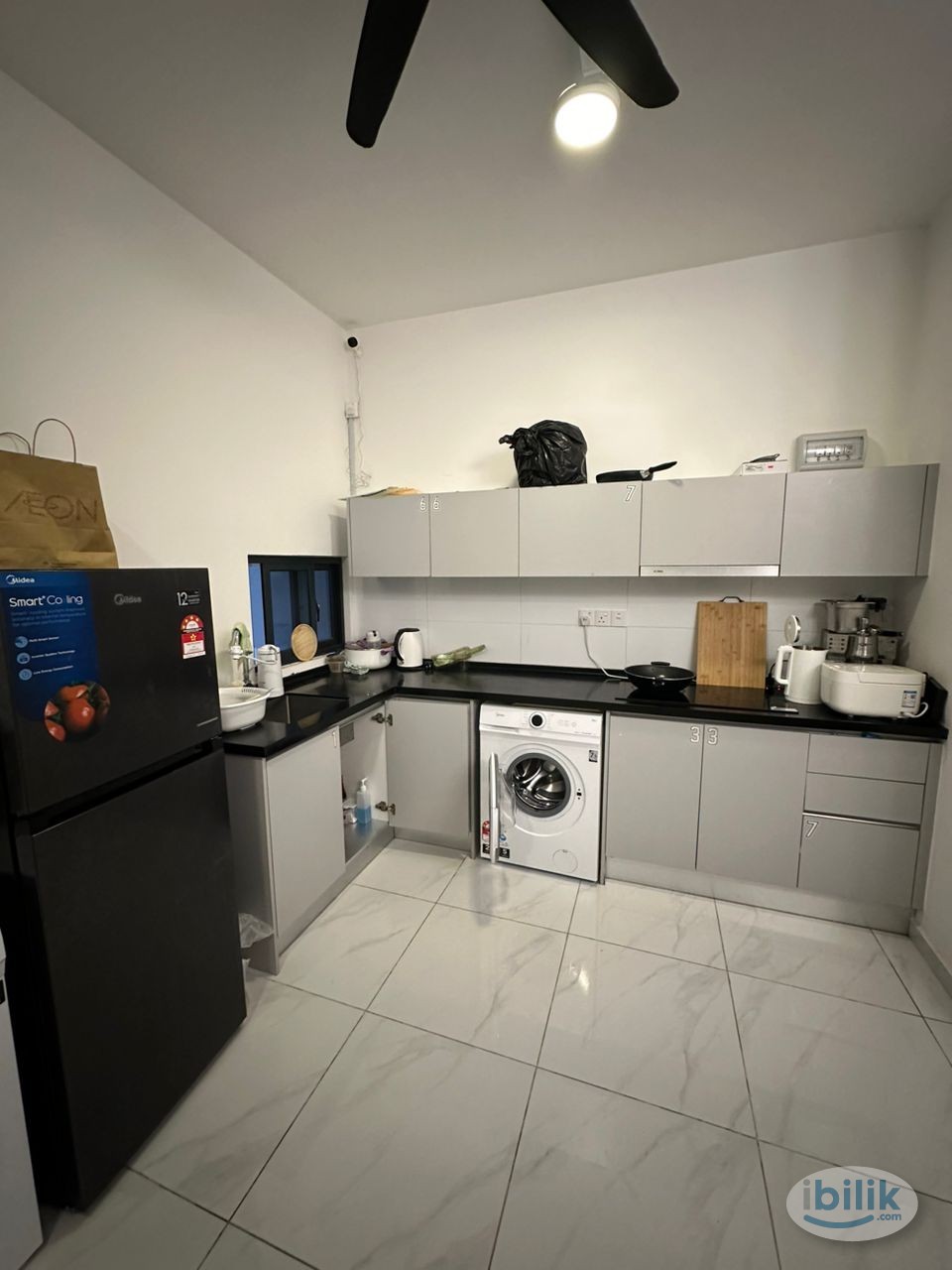 Fully Furnished Master room at Equine Residences Seri Kembangan - Image 4