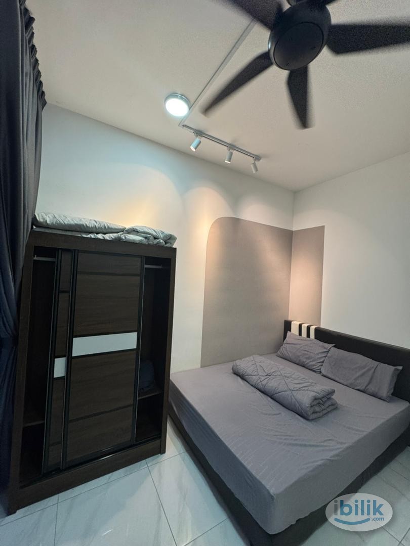 Fully Furnished Balcony room at Equine Residences Seri Kembangan - Image 1