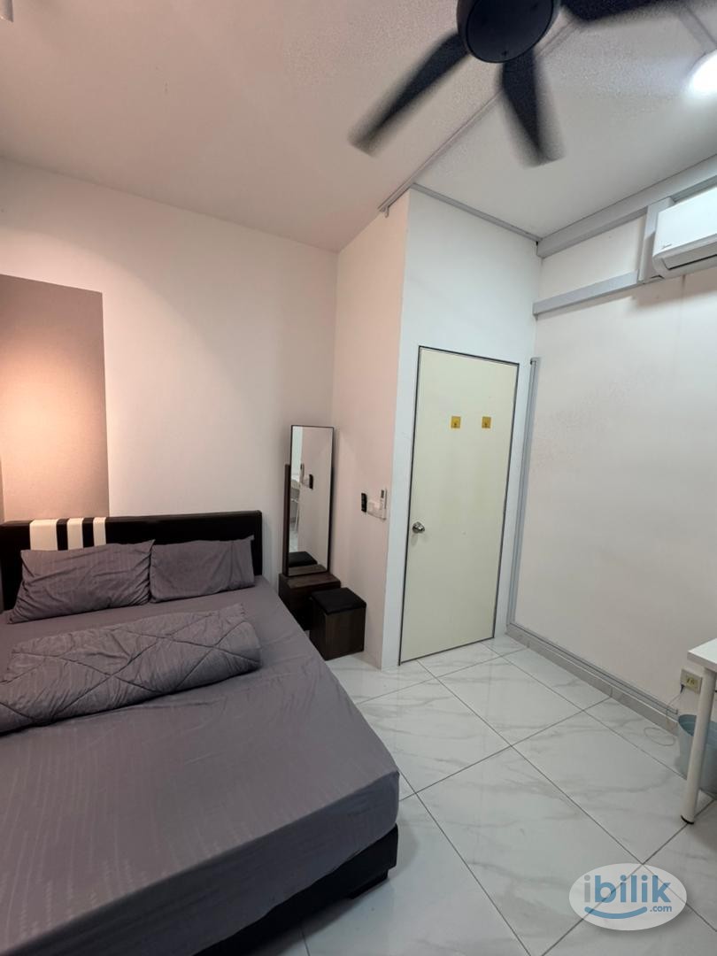 Fully Furnished Balcony room at Equine Residences Seri Kembangan - Image 2