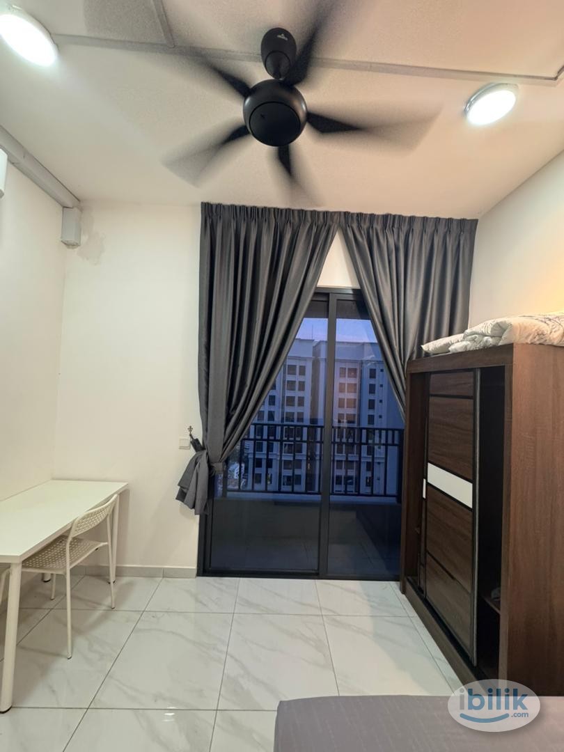 Fully Furnished Balcony room at Equine Residences Seri Kembangan - Image 3