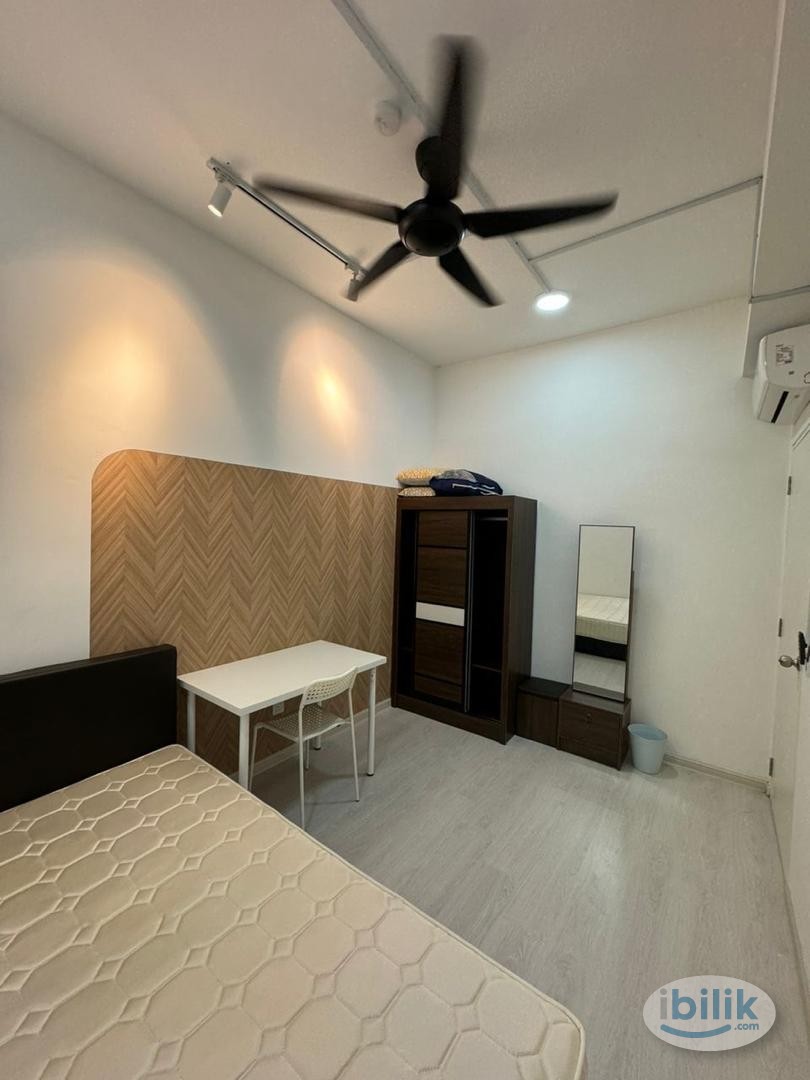 Fully Furnished Middle room at Equine Residences Seri Kembangan - Image 2