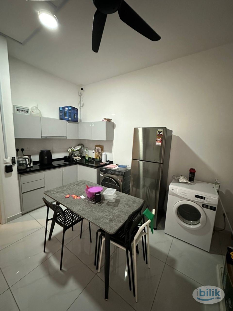 Fully Furnished Middle room at Equine Residences Seri Kembangan - Image 3