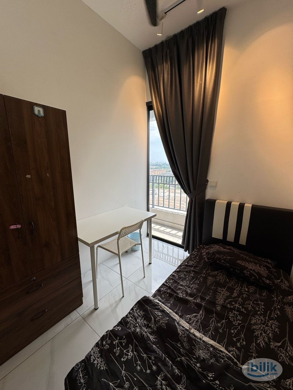 Fully Furnished Single room F unit at Equine Residences Seri Kembangan - Image 1