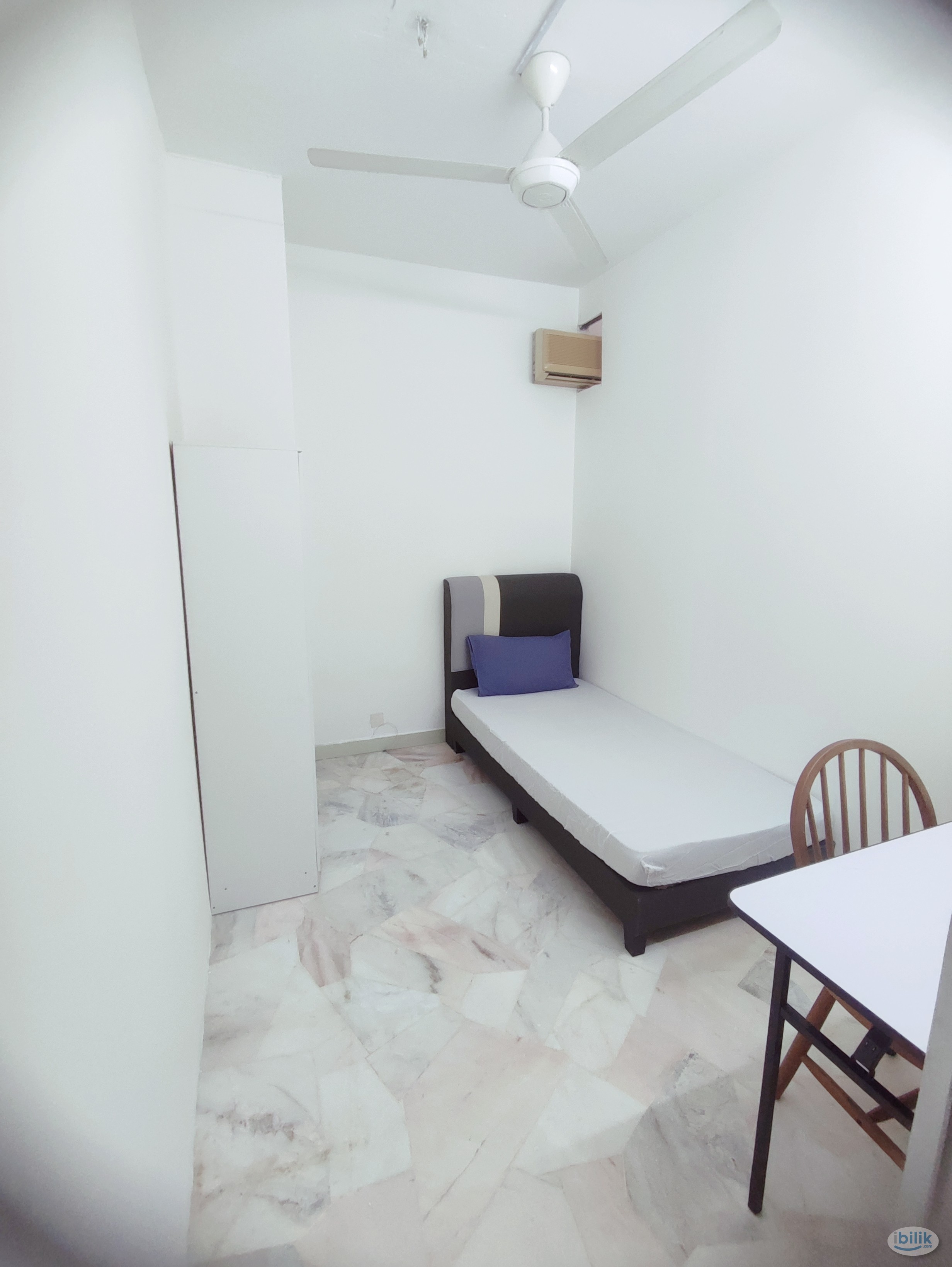 Ttdi Small room for female at Kiara green townhouse - Image 1