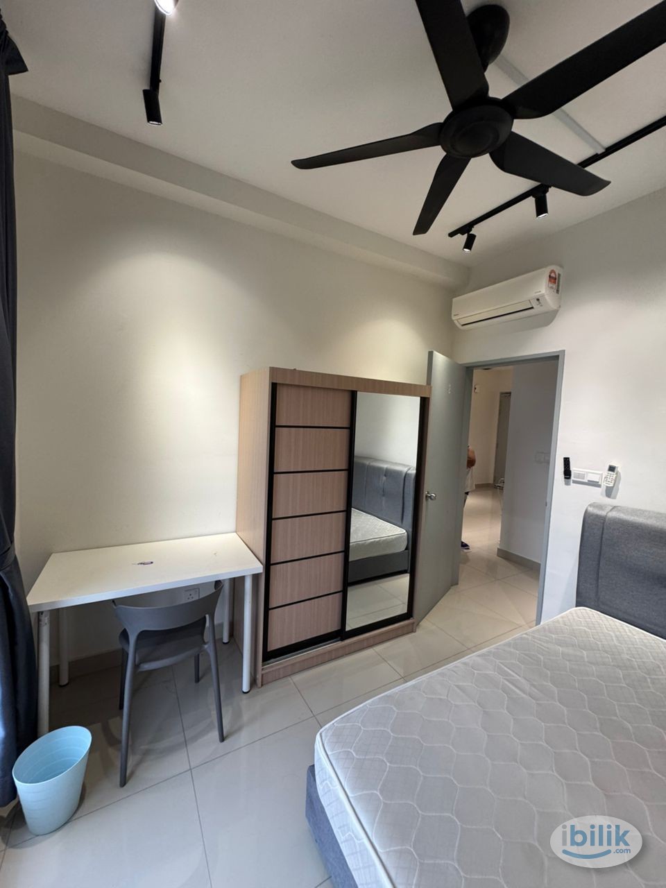 Fully Furnished Middle room F Unit at Platinum Arena Old Klang Road - Image 2