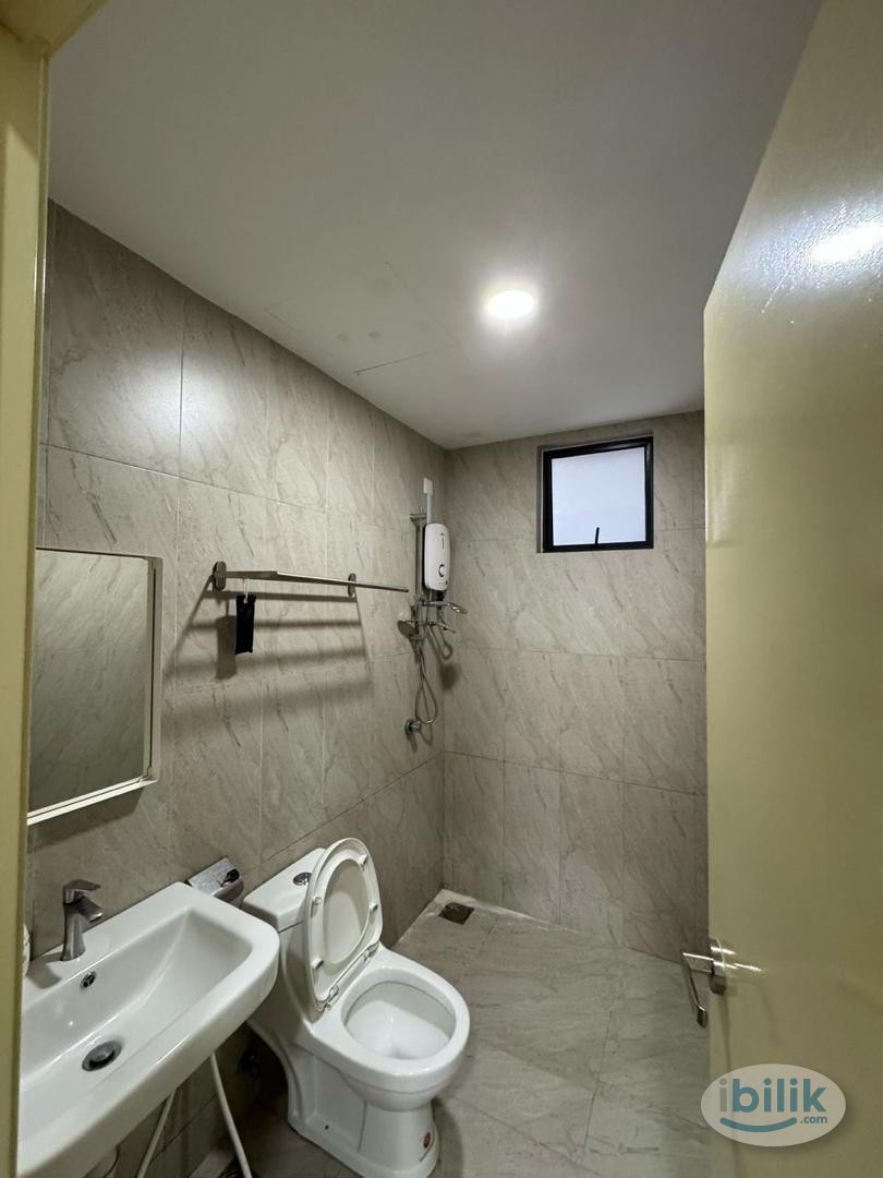 Fully Furnished Middle room at The Hamilton Wangsa Maju Walking to LRT - Image 3