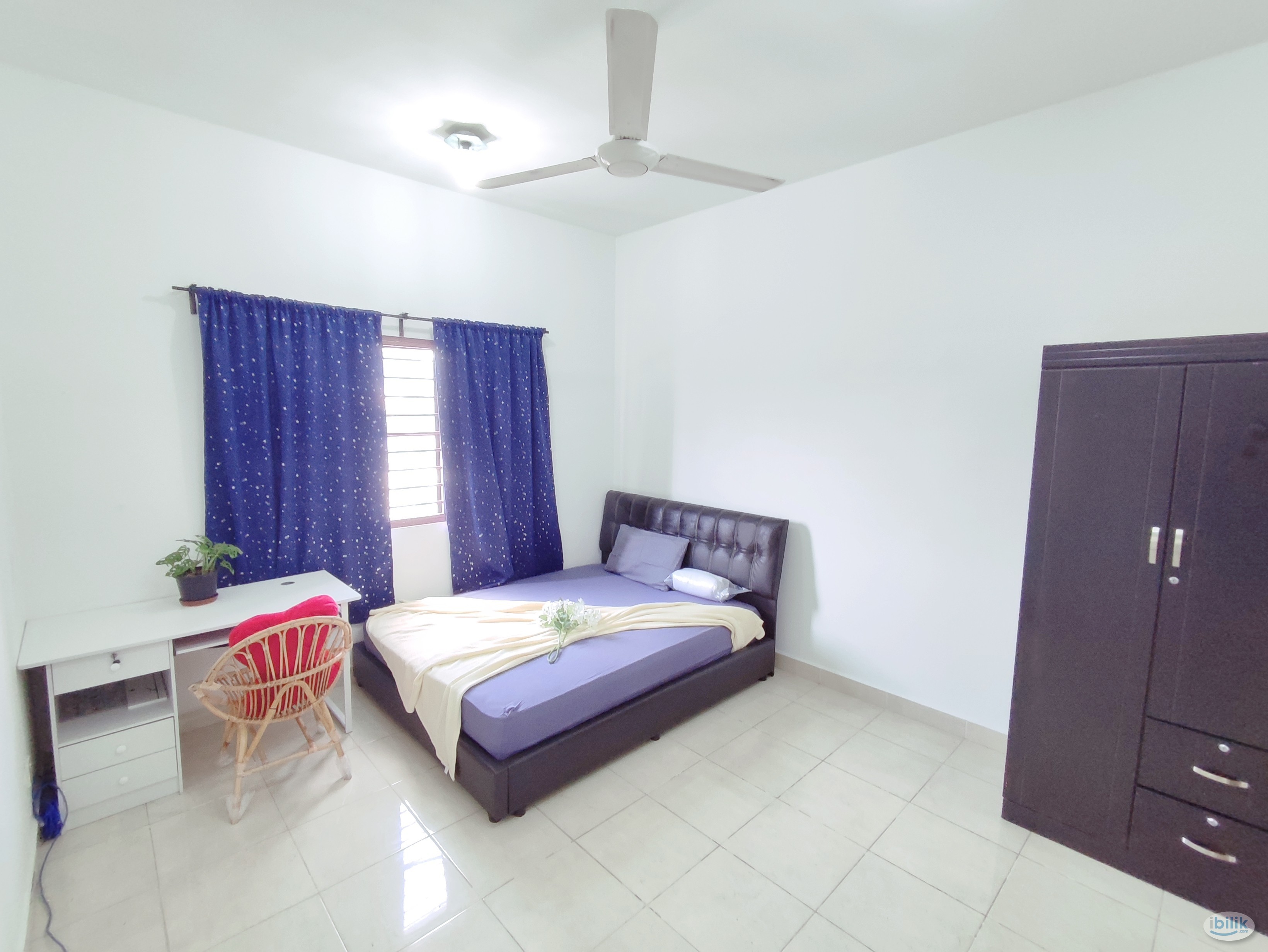 Female master room available at pelangi utama Condominium - Image 5