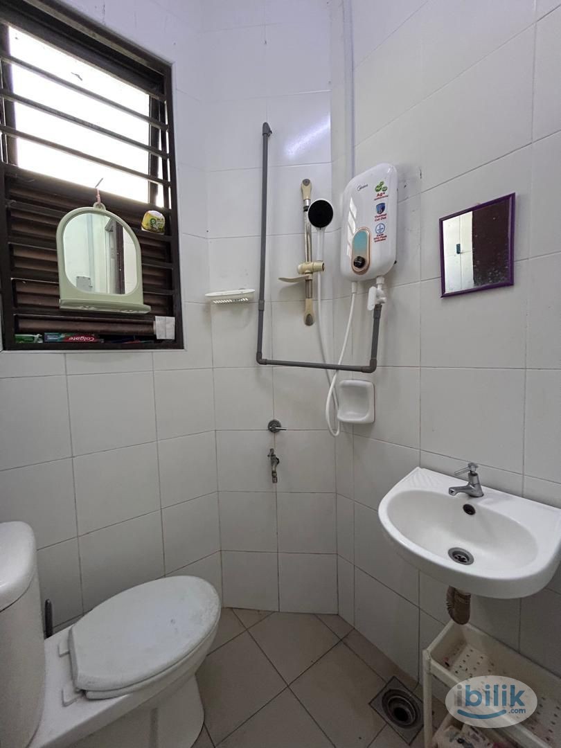 Single Room at Kota Damansara, 5mins to The Strand Mall - Image 2