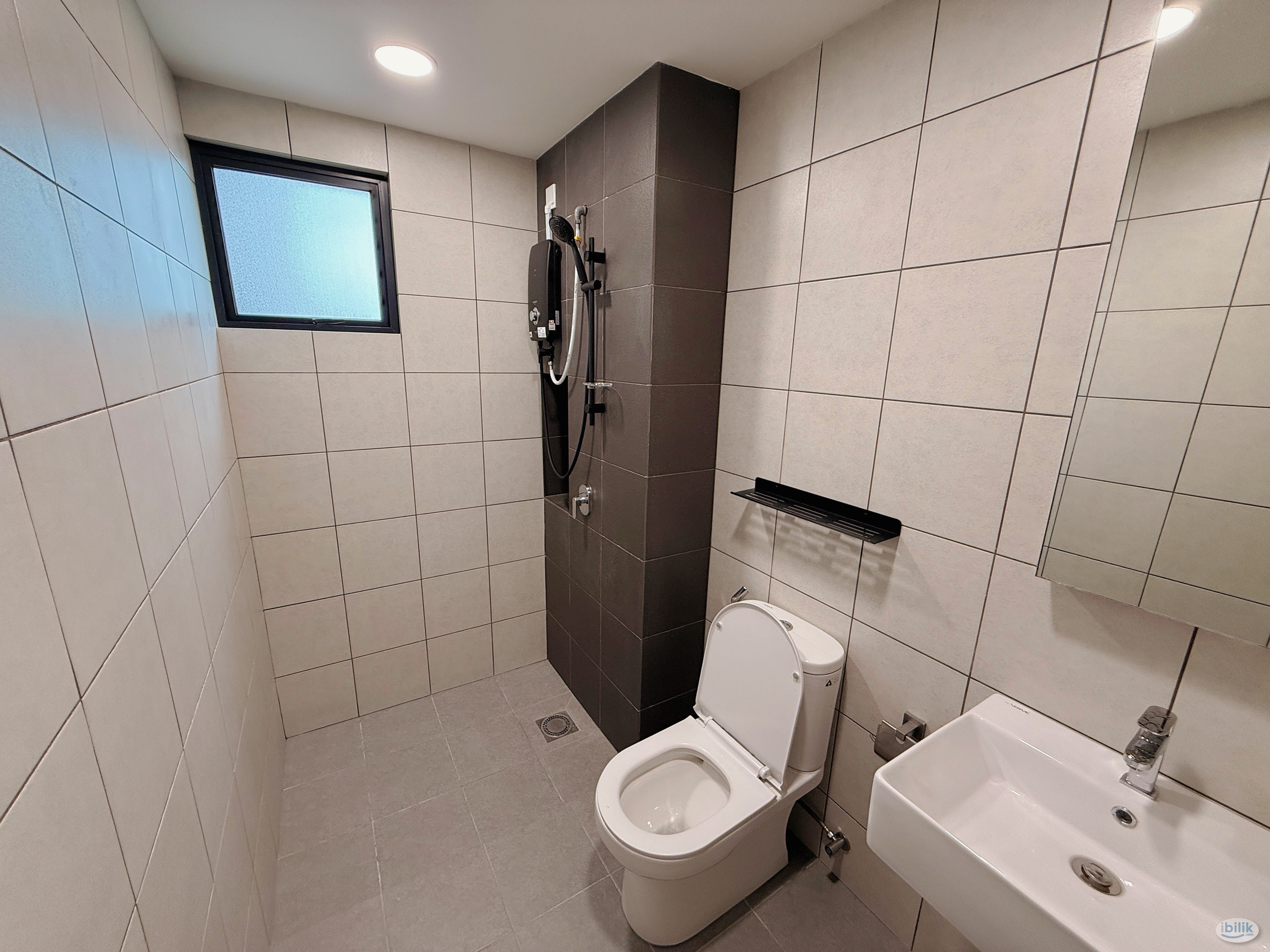 🥇 Renting out Master room female unit at D' Vervain damansara, No carpark - Image 3
