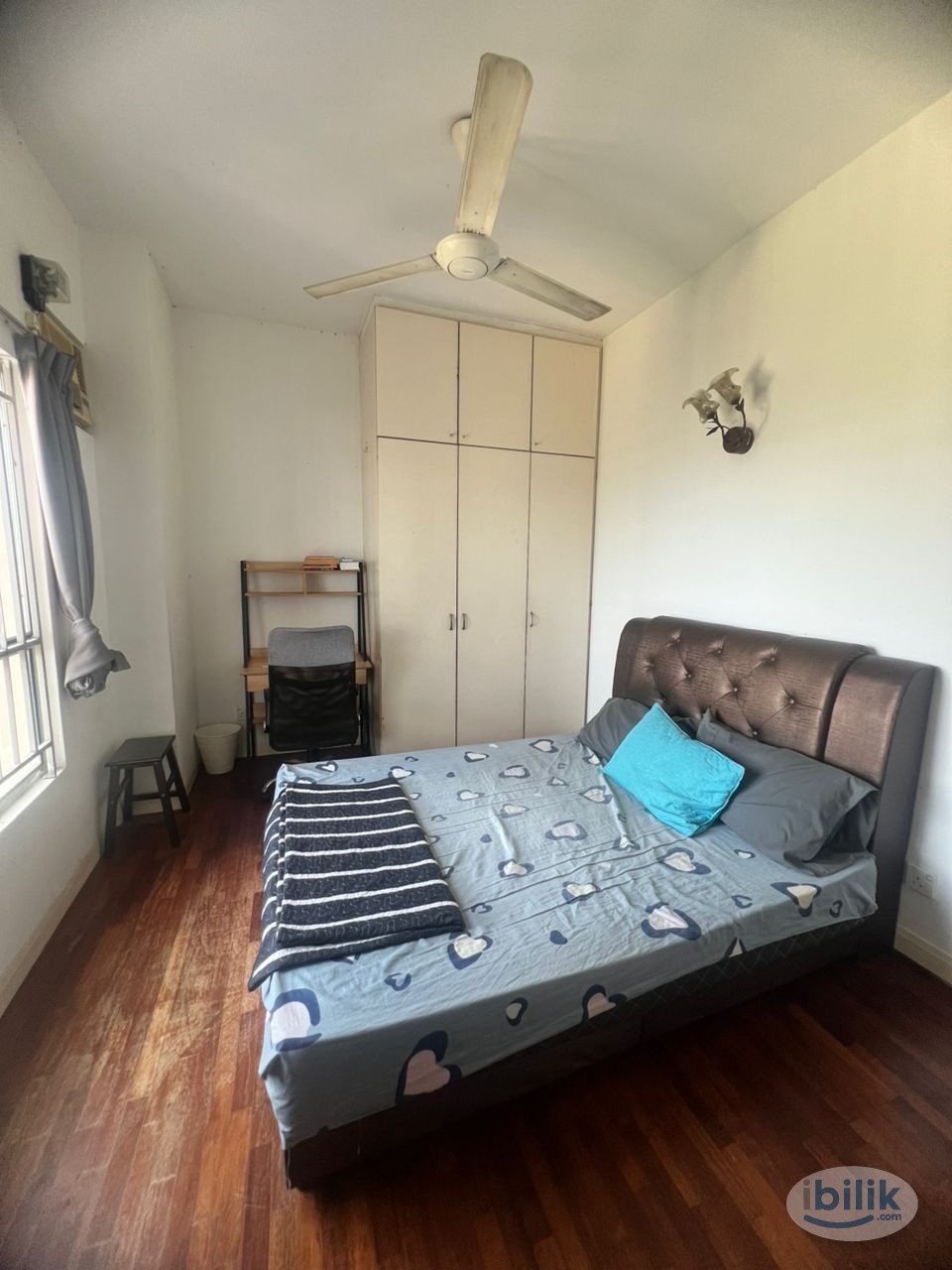 Seri Maya Middle Room Guy Unit min walking distance to LRT Setiawangsa - Image 1