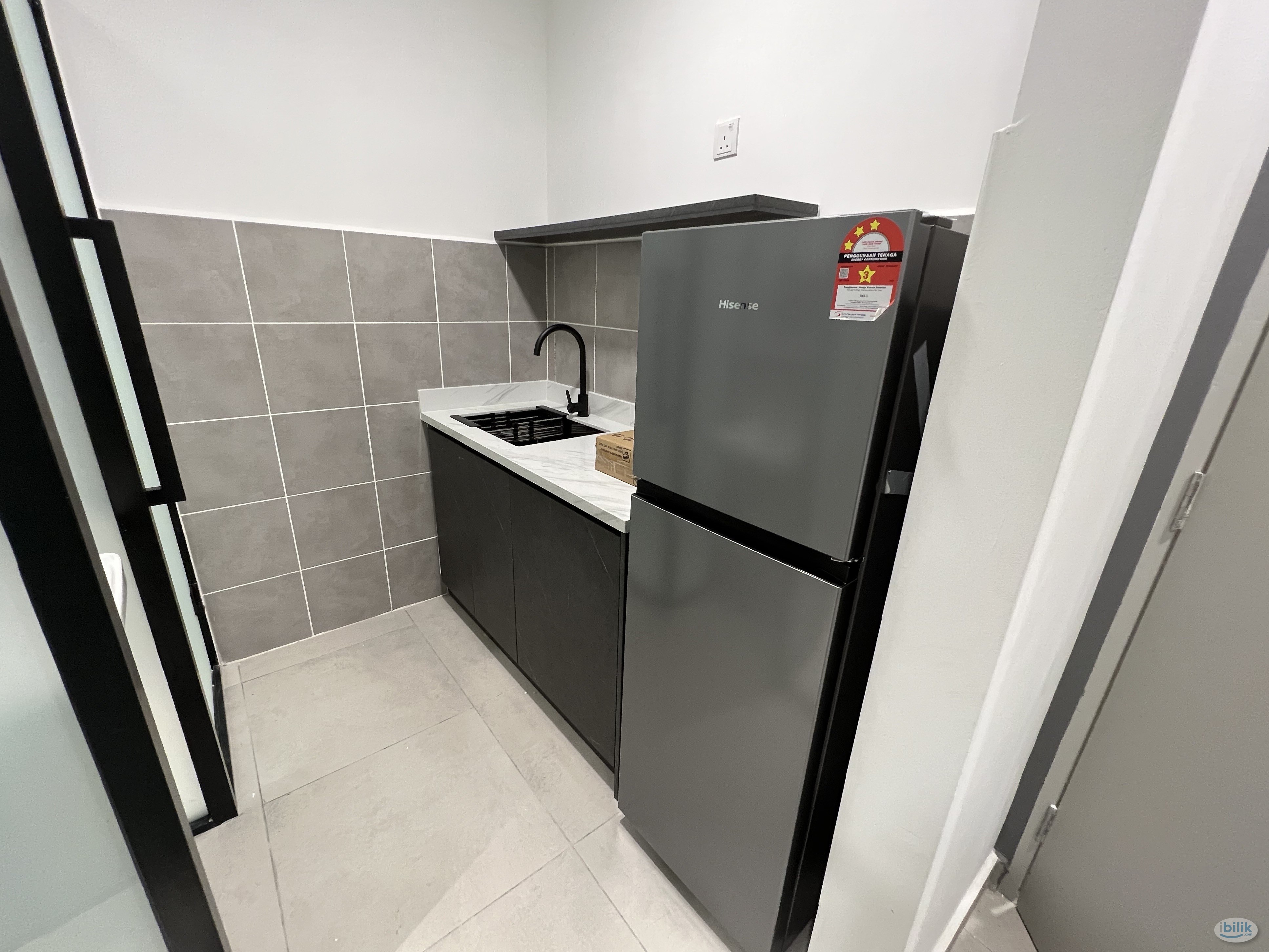 🏡Master, Medium room  For Rent @ DK Impian, near subang airport - Image 4