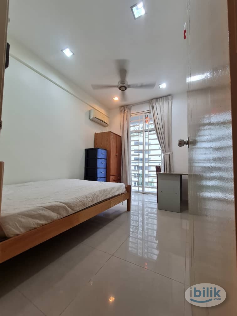 Middle Room at BL Avenue, Farlim - Image 2