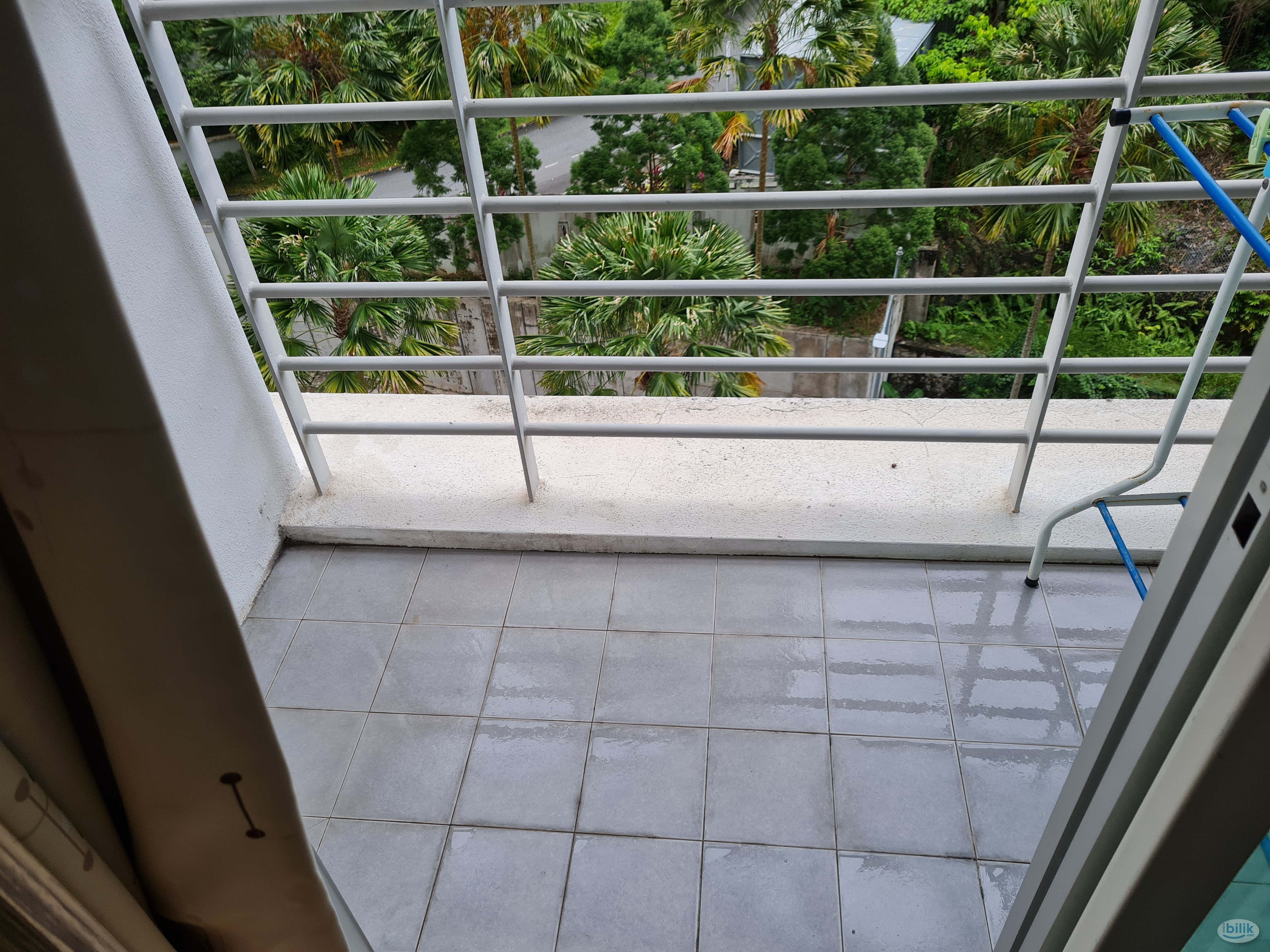 Middle Room at BL Avenue, Farlim - Image 4