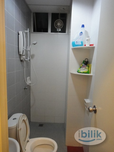 Middle Room at BL Avenue, Farlim - Image 5