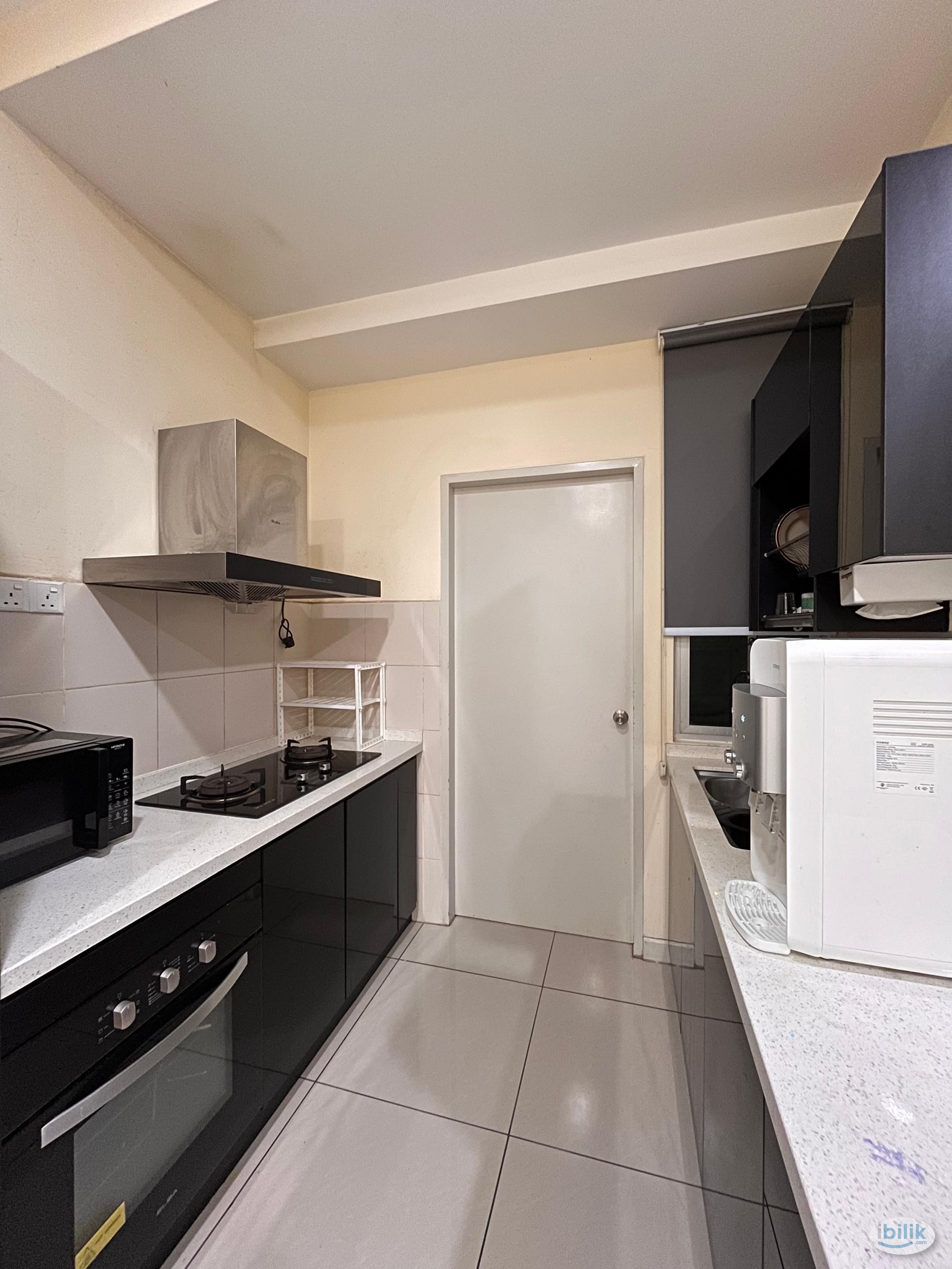 Middle Room at Savanna Executive Suites @ Southville City, Bangi - Image 3
