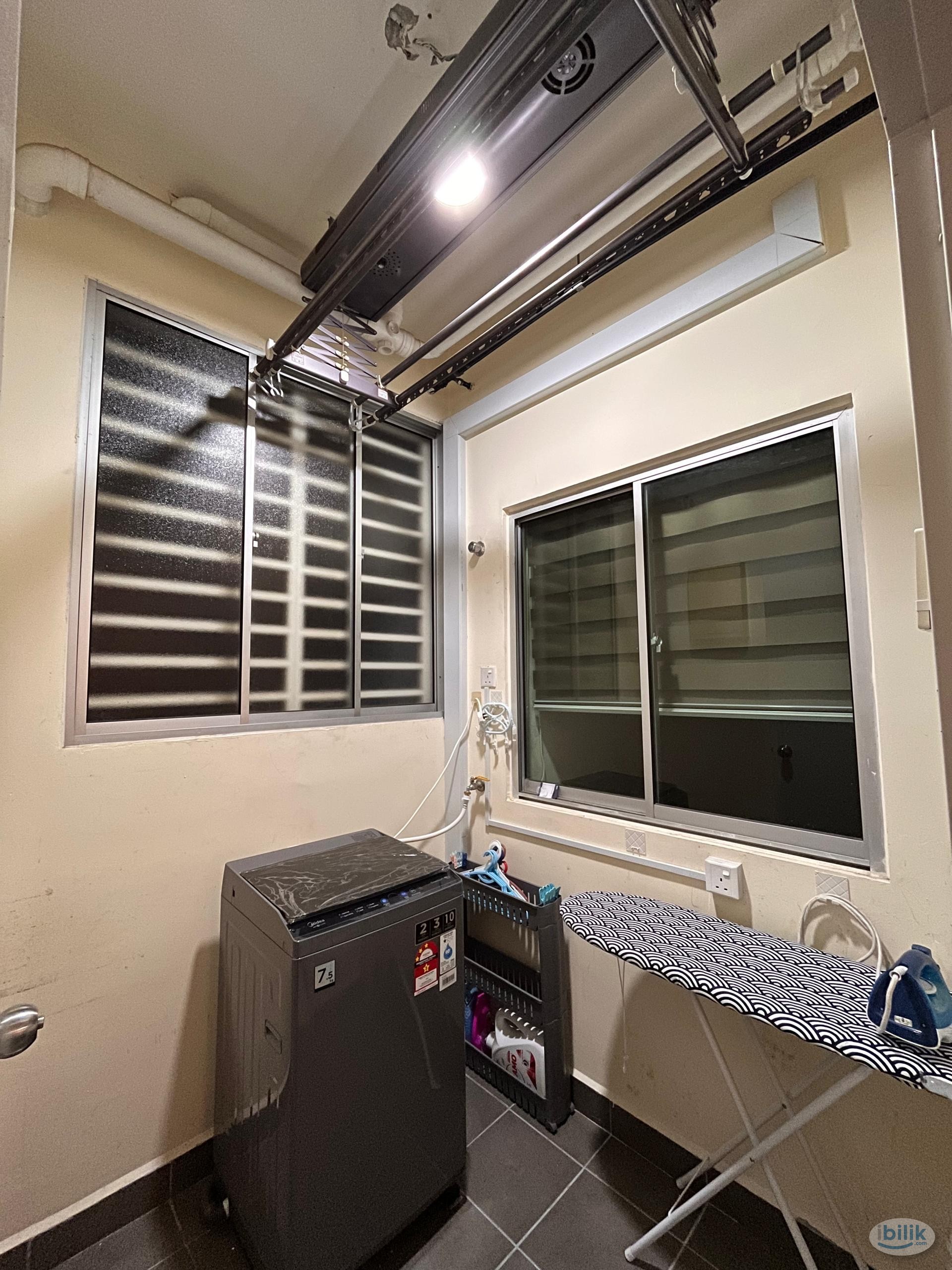 Middle Room at Savanna Executive Suites @ Southville City, Bangi - Image 4