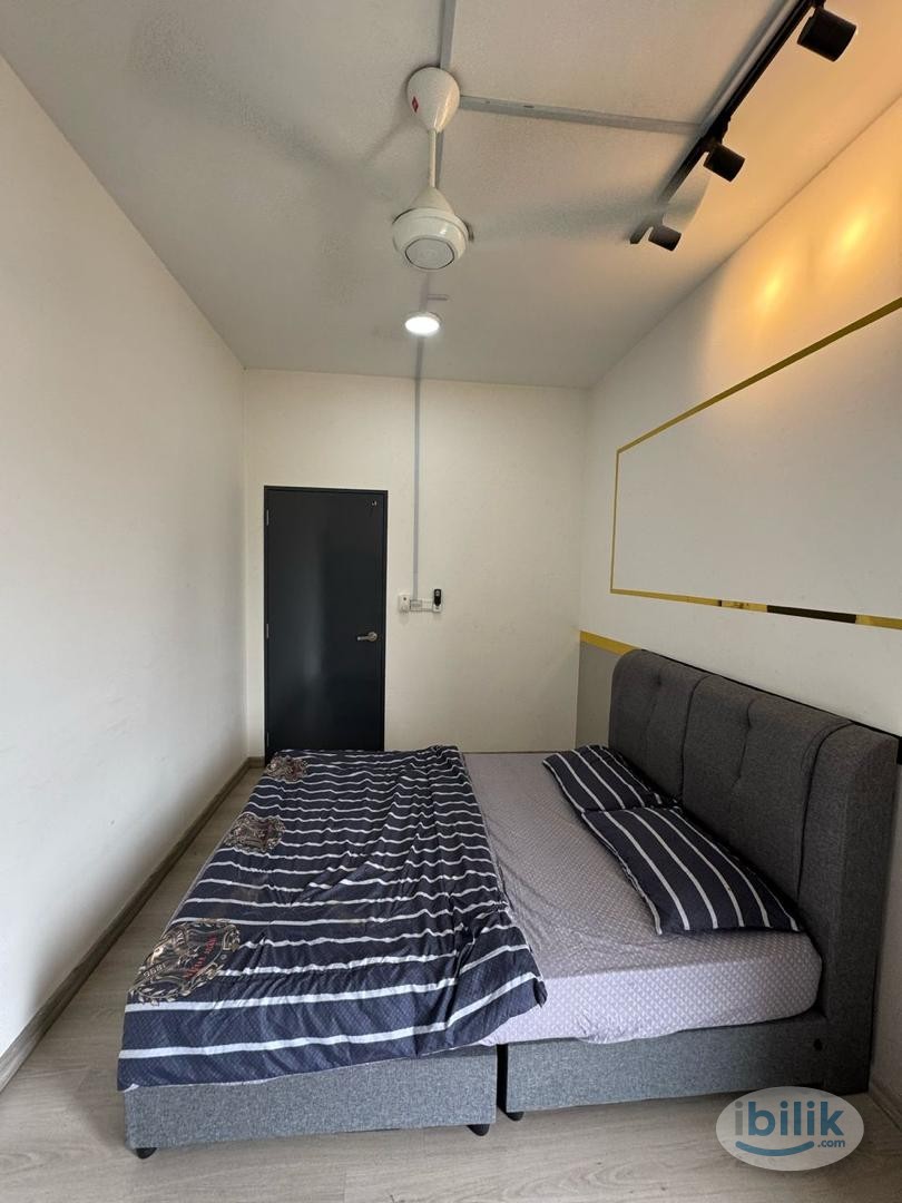 Fully Furnished Middle room at The Holmes 2 Bandar Tun Razak - Image 1