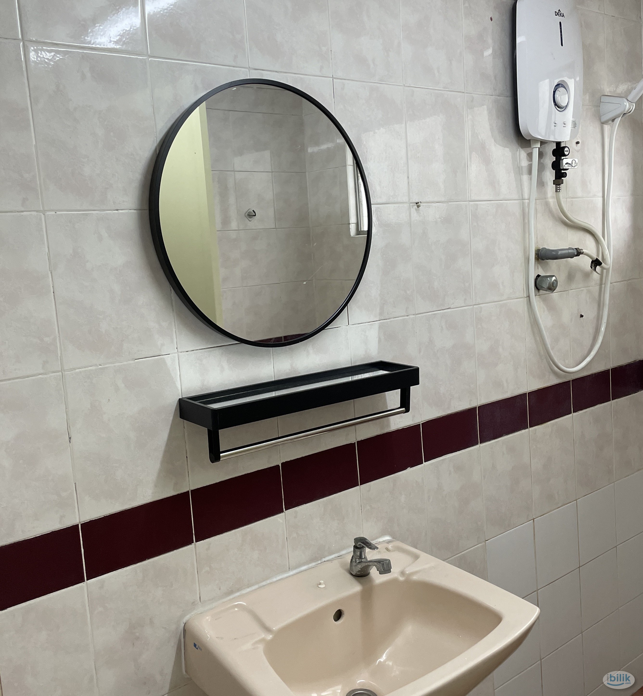 MIDDLE & CLEAN SINGLE ROOM FOR RENT AT SRI PETALING (FEMALE ONLY) - Image 5