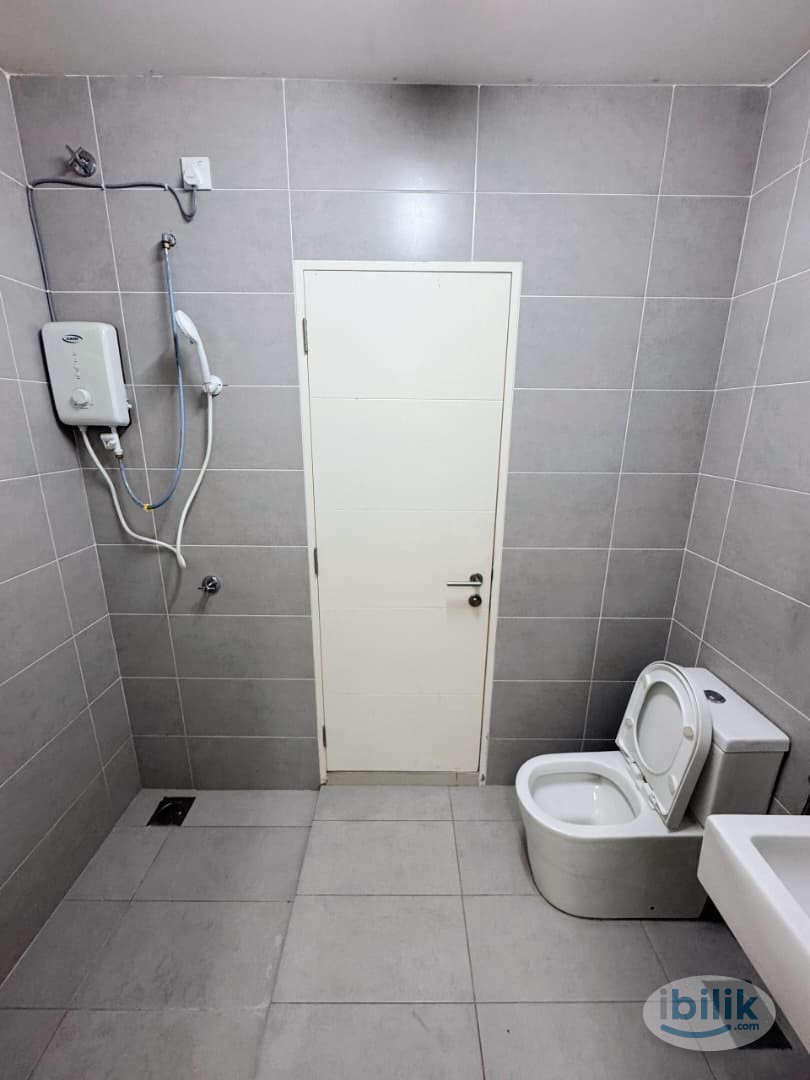 Fully furnished | Utilities included Middle Room at Seremban 2, Seremban - Image 3