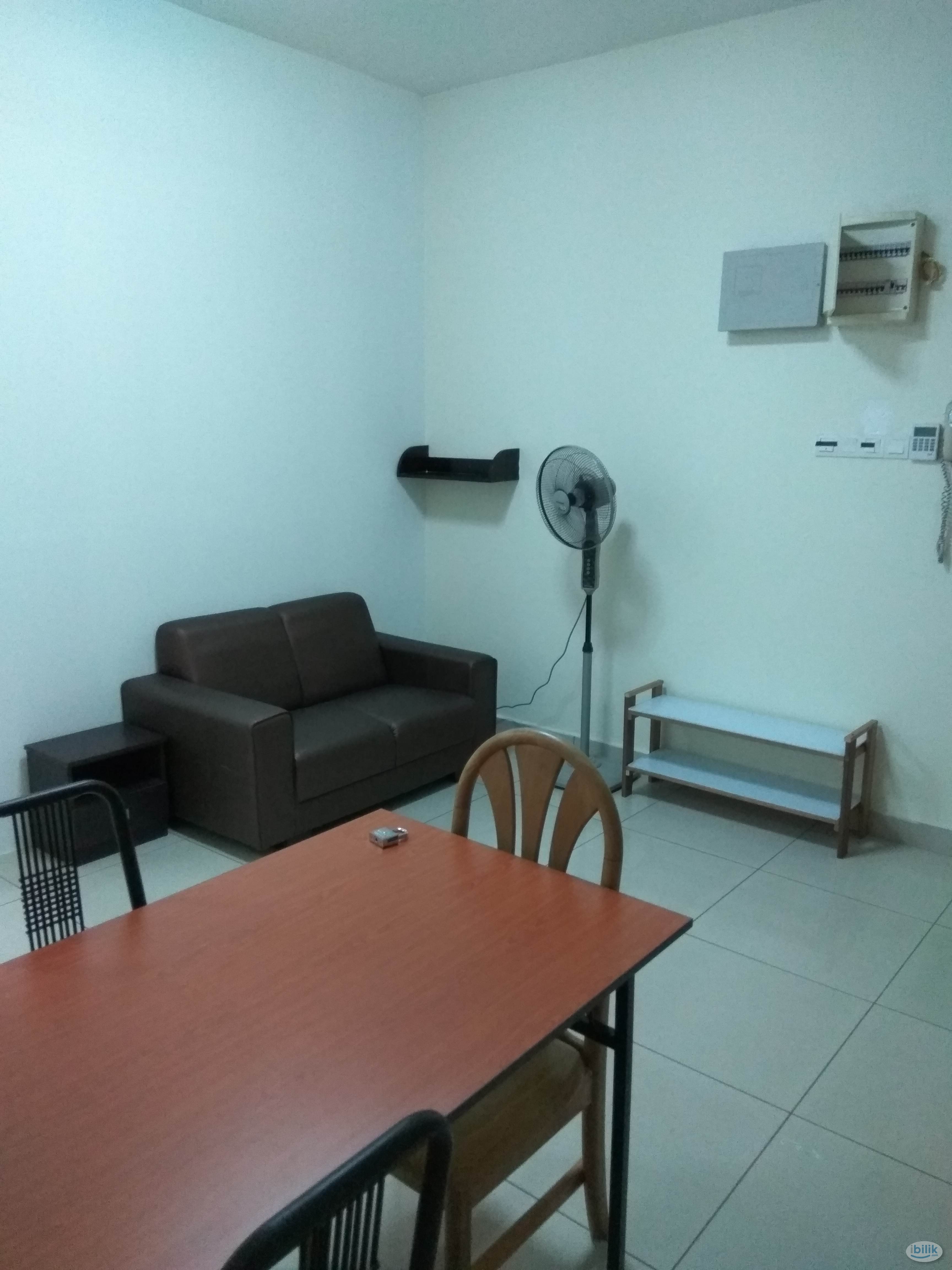Master Room at Impian Meridian, UEP Subang Jaya Cilantro Sunway Monash Alfa University  USJ 1 - Image 3
