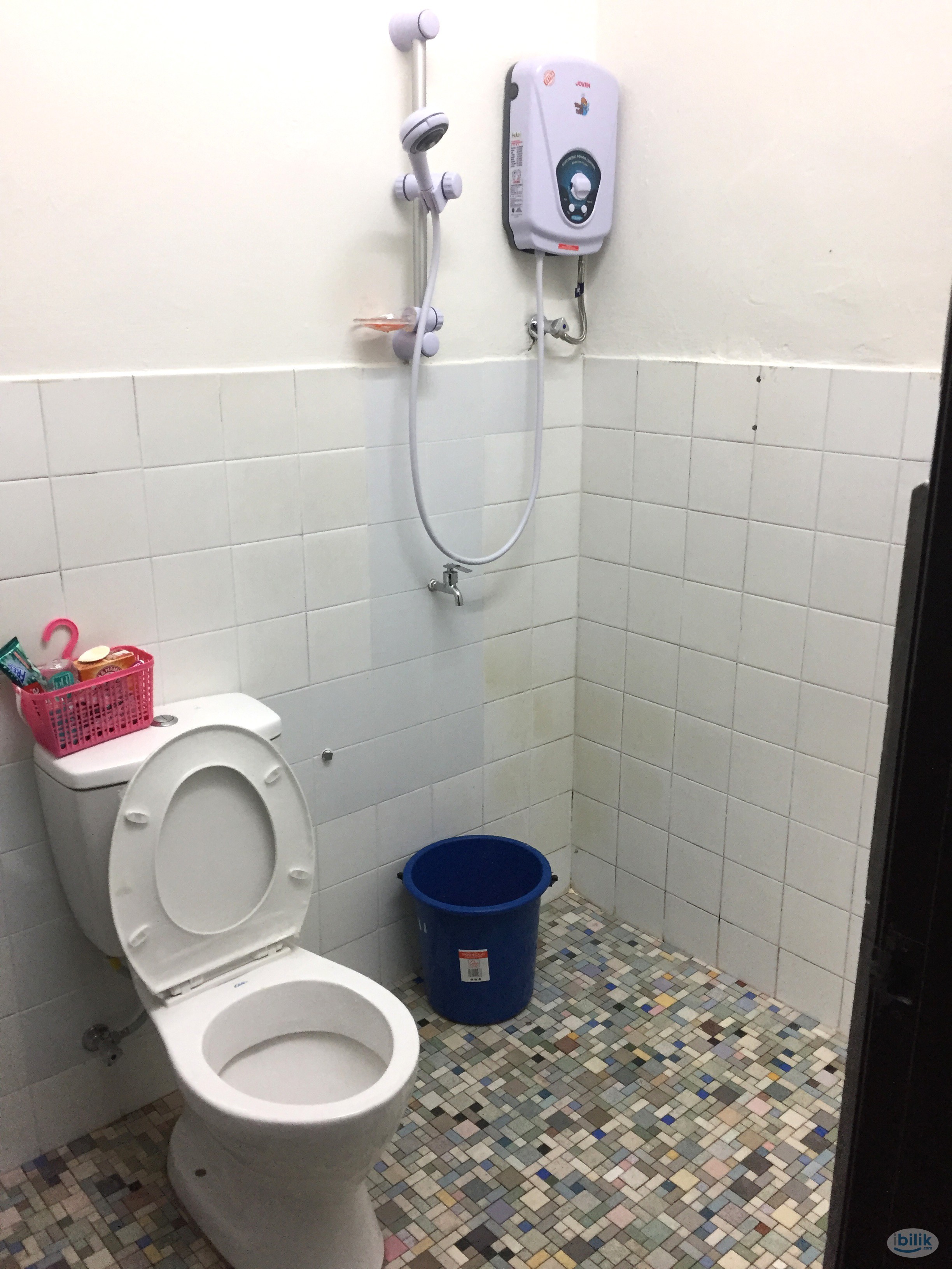 Female-only. Spacious furnished rooms. AC/no AC. Sec 17, PJ - Image 4