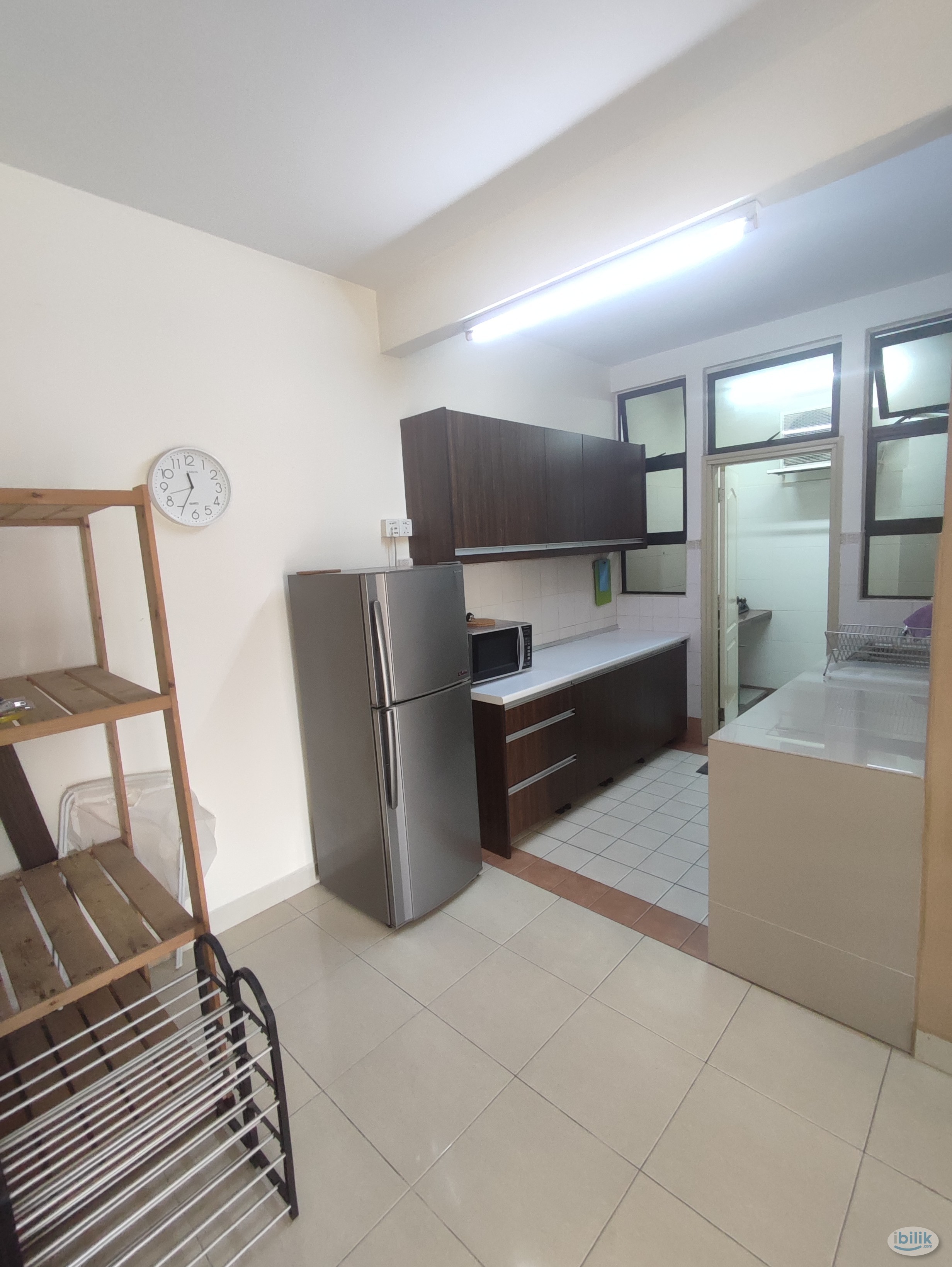 Male Master room available at pelangi utama Condominium - Image 4