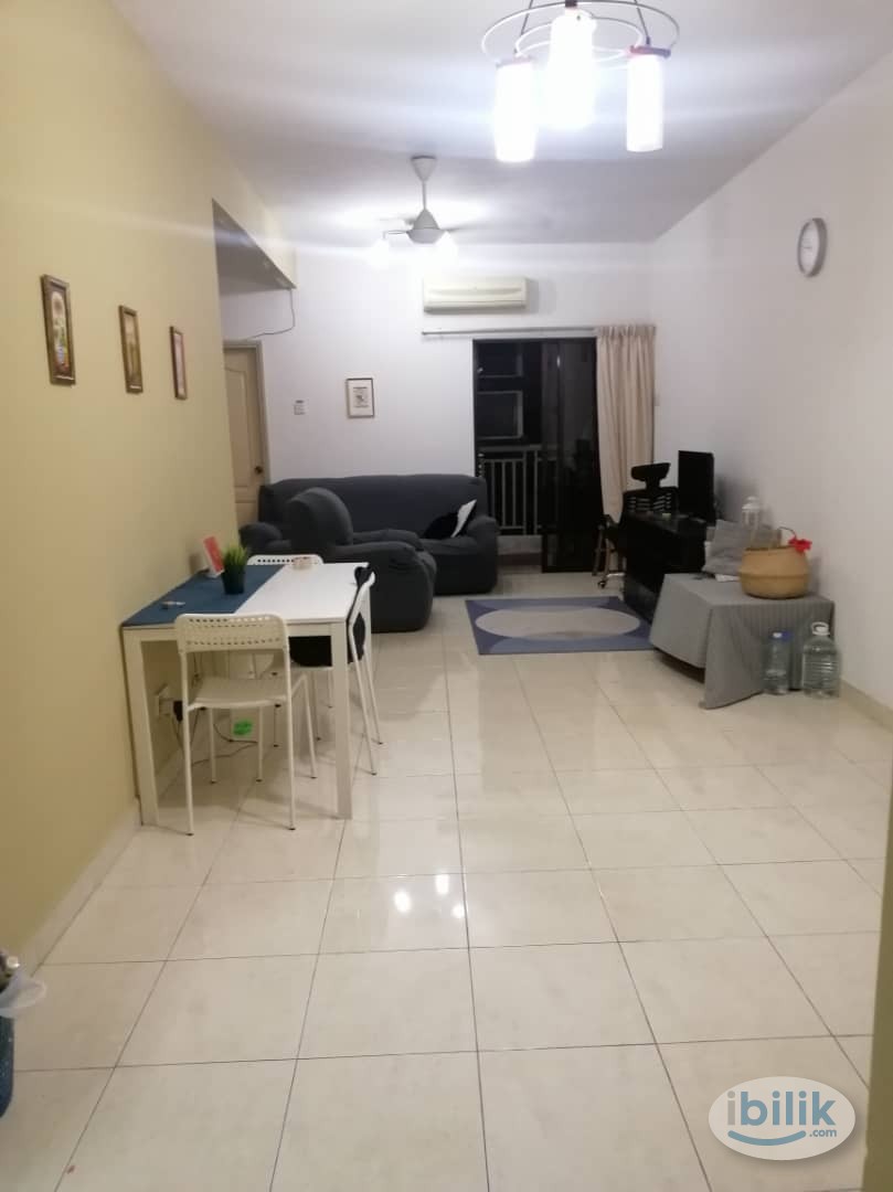 Male middle room at pelangi utama Condominium - Image 5