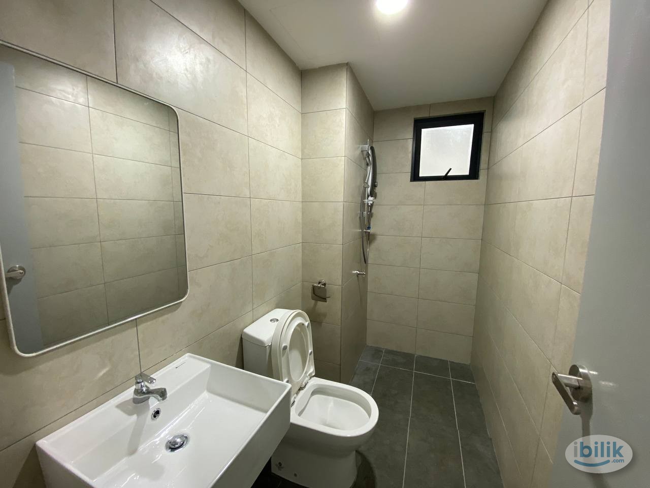 M Luna , Single Room ( Free wifi + Free water ) , Kepong 😉 Deals now! - Image 3