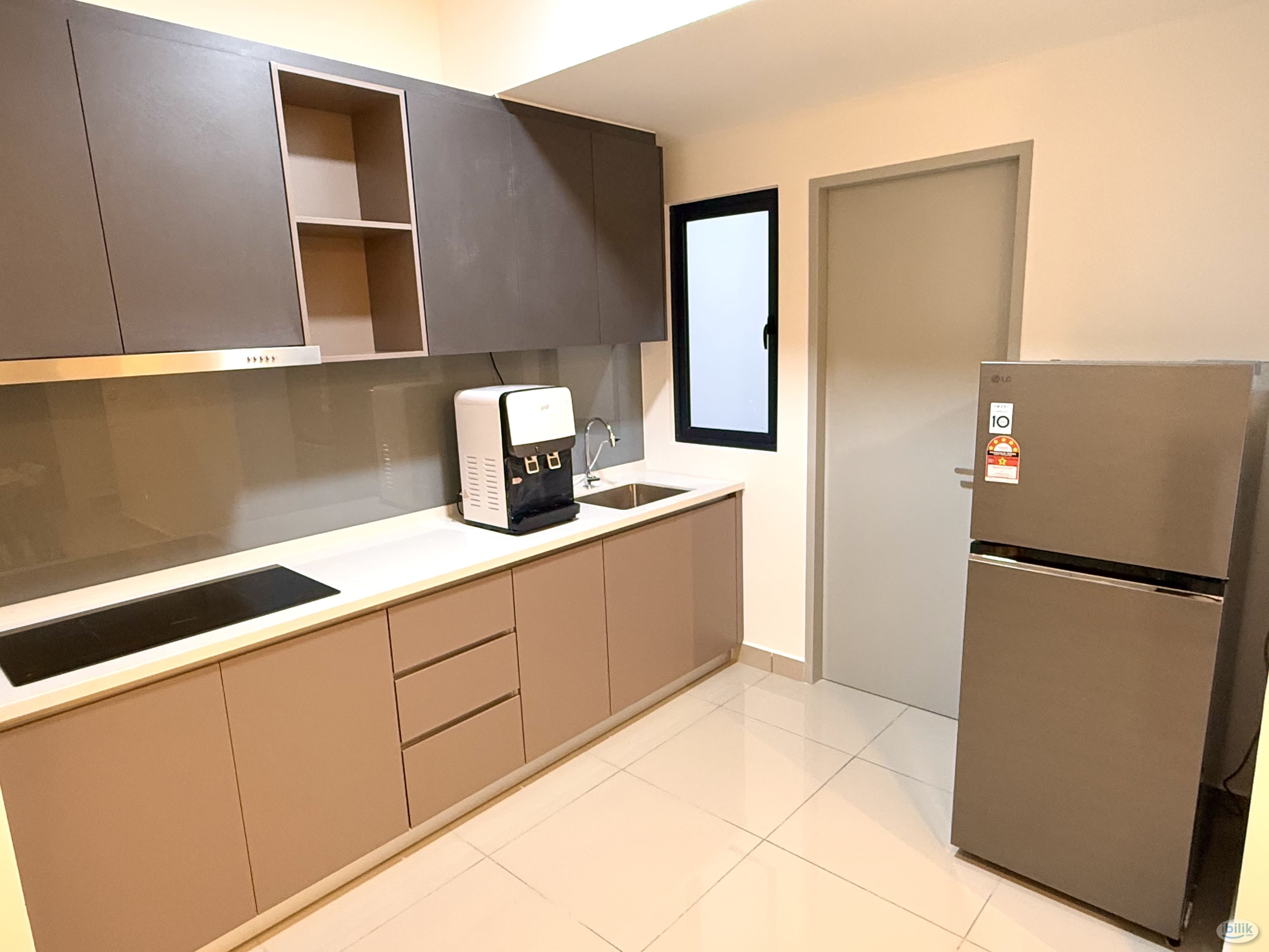 Shuttle to LRT Sri Rampai, 6 Stop to KLCC, Fully Furnished Middle Room - Image 3