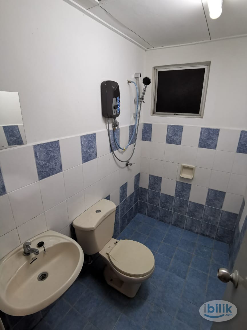 Fully Furnished Middle room at Cengal Condominium Walking to LRT - Image 5