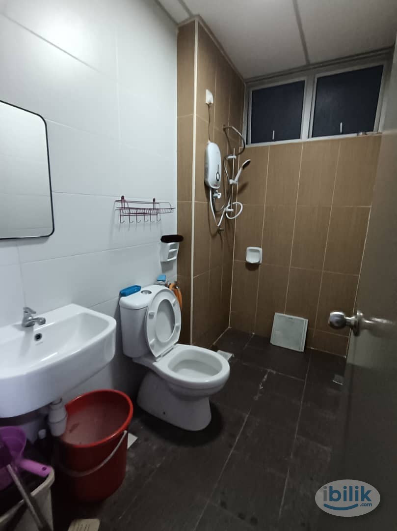 Male room for rent at Larkin Heights @ Larkin Idaman - Image 2