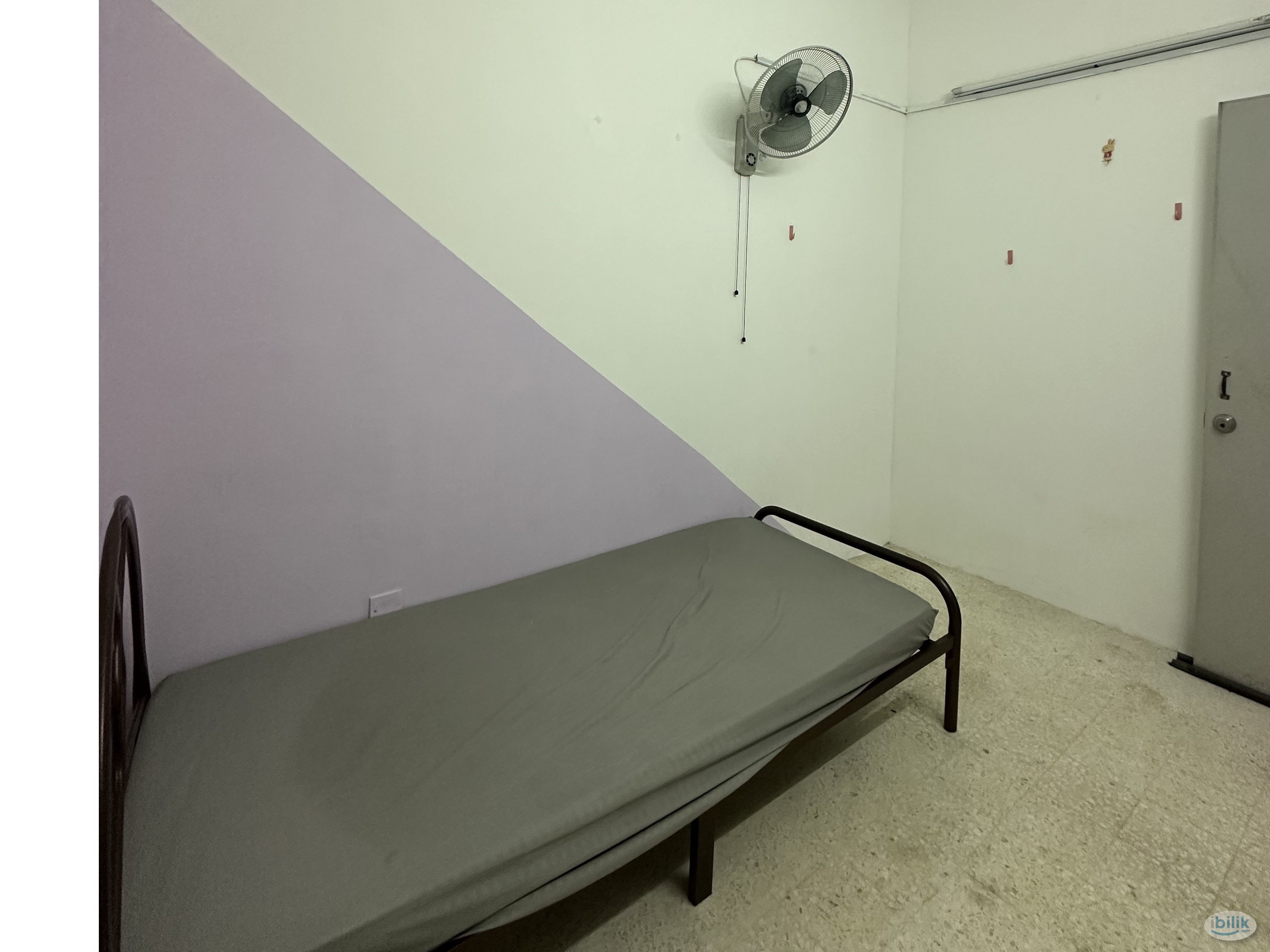 🌵☀️ SPACIOUS ROOM WALKING DISTANCE TO LRT TAMAN BAHAGIA 🚶‍♀️🚊 MOVE IN IMMEDIATELY WITH ZERO DEPOSIT 🙏🏻😱 - Image 2