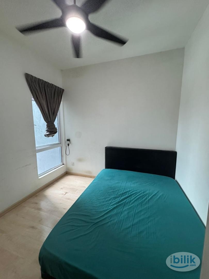 Fully Furnished Middle Room at The Holmes Bandar Tun Razak - Image 1