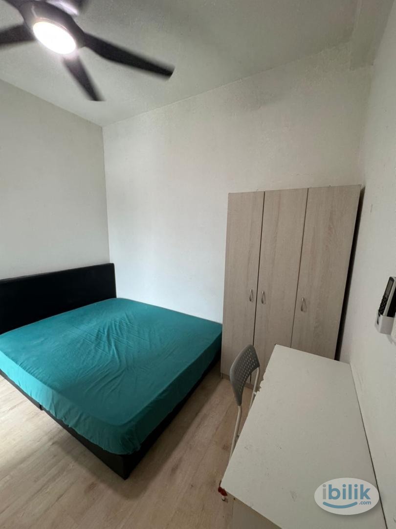 Fully Furnished Middle Room at The Holmes Bandar Tun Razak - Image 2