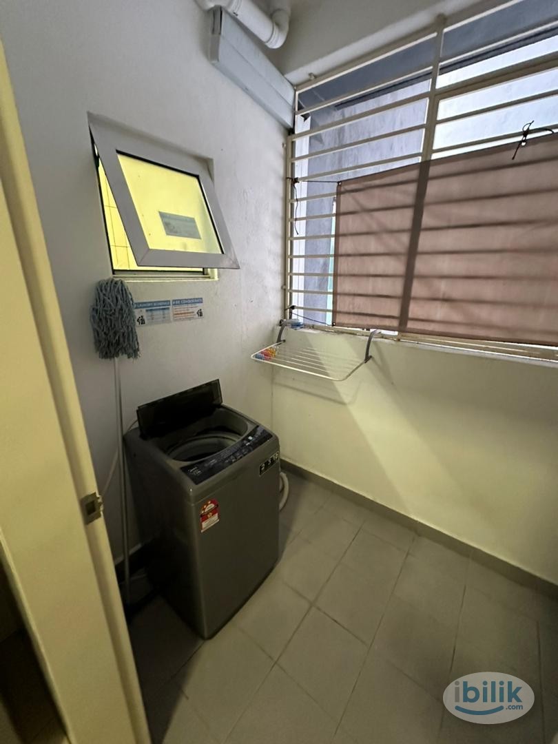 Fully Furnished Middle Room at The Holmes Bandar Tun Razak - Image 5