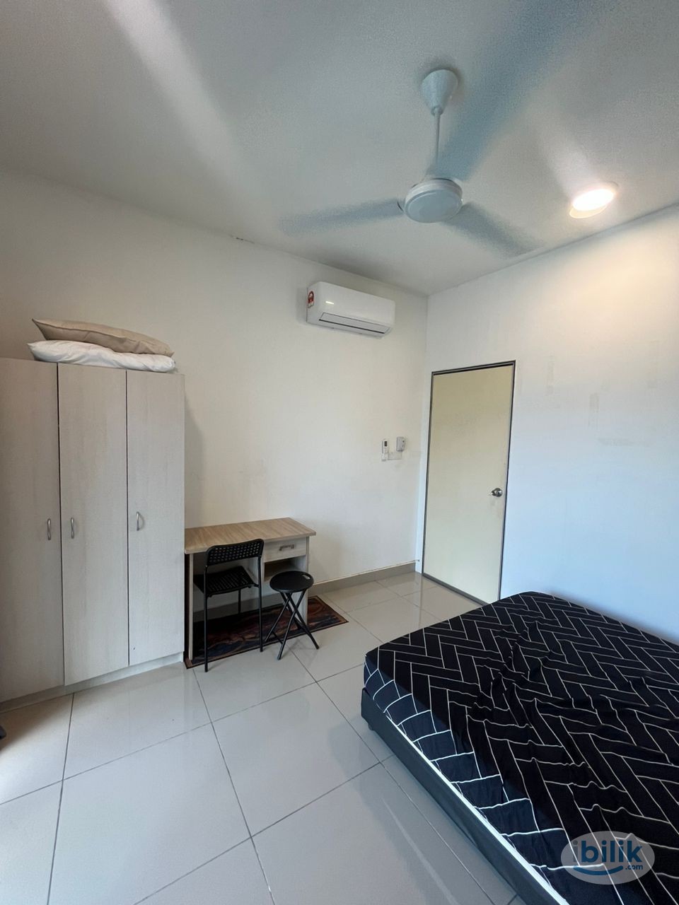 Fully Furnished Balcony room at The Holmes Bandar Tun Razak - Image 1