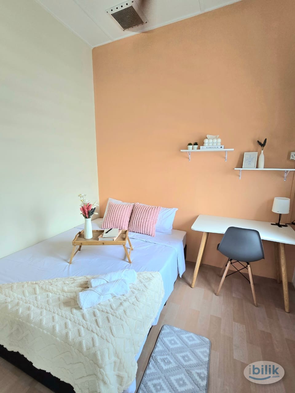 Taman Johor Jaya｜Middle Room | 5Mins To Tebrau - Image 1