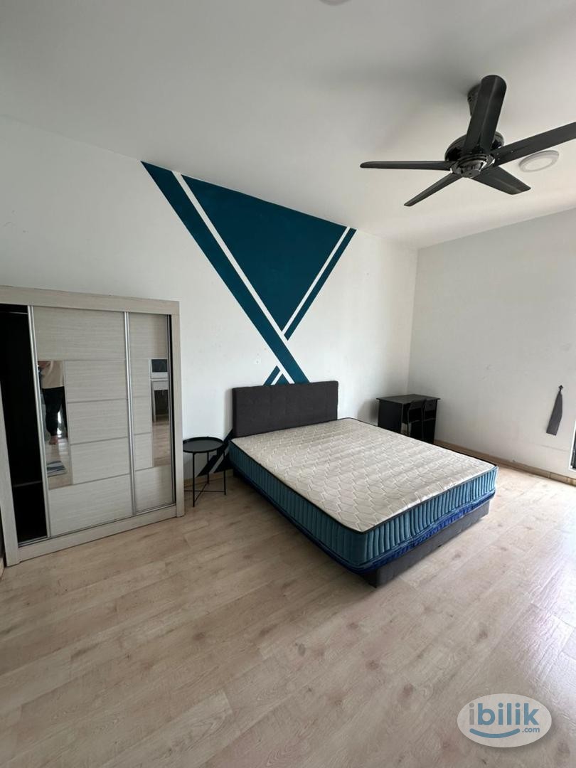 Fully Furnished Master room at Parkhill Residences Bukit Jalil - Image 2