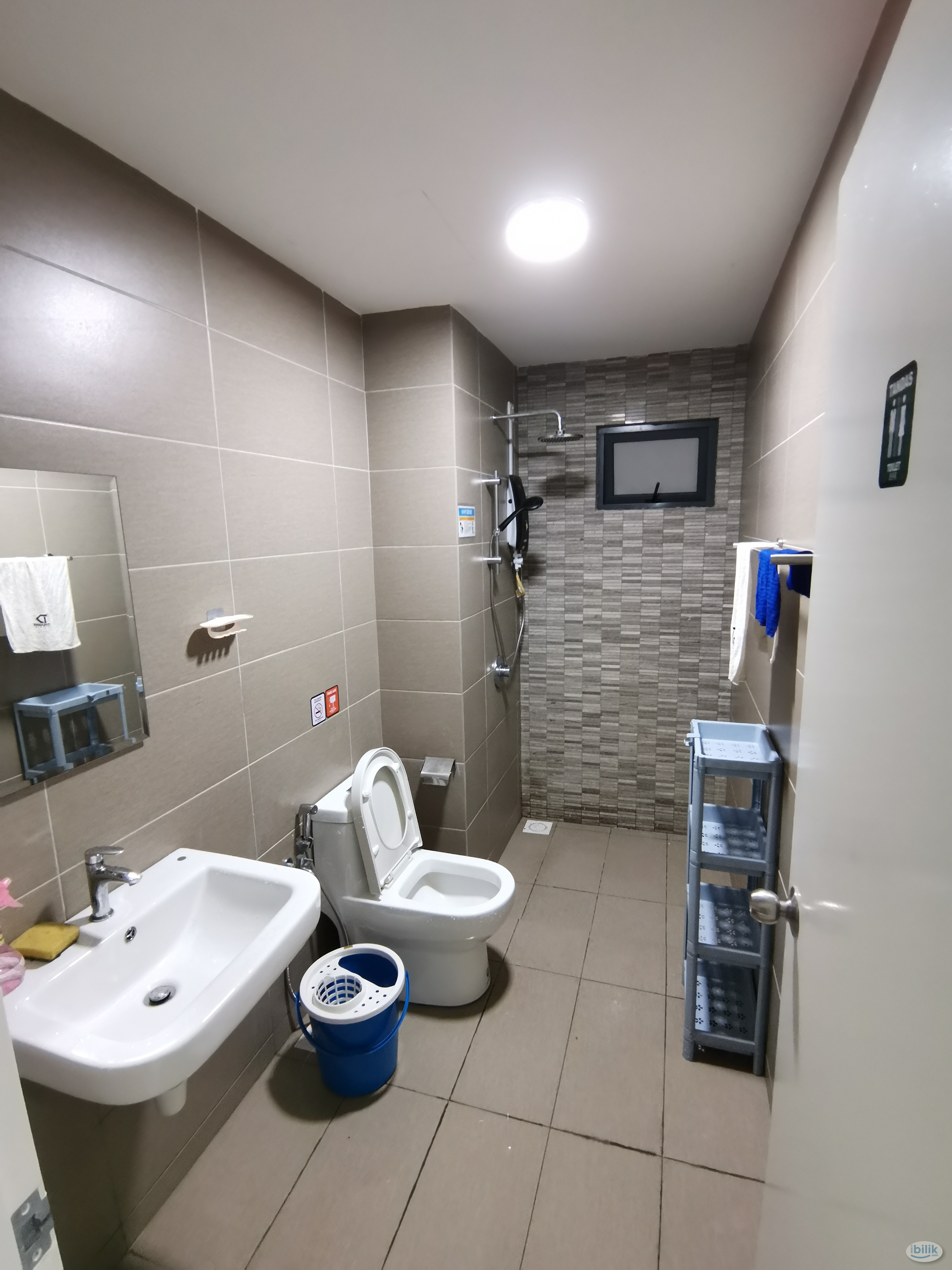 Fully Furnished Master room at Parkhill Residences Bukit Jalil - Image 5