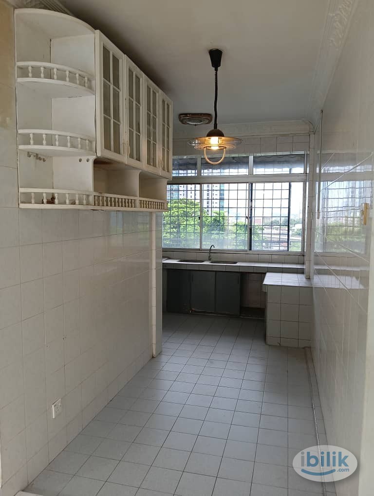 Middle Room at Salak South Garden, Sungai Besi - Image 2