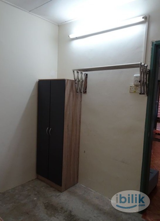 Single Room at Garden Avenue, Seremban 2 - Image 1