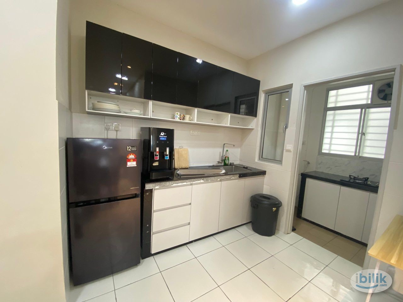 1/6 available - Female Muslim BIG Room with Private Bath for 1 or 2 pax  - Image 2